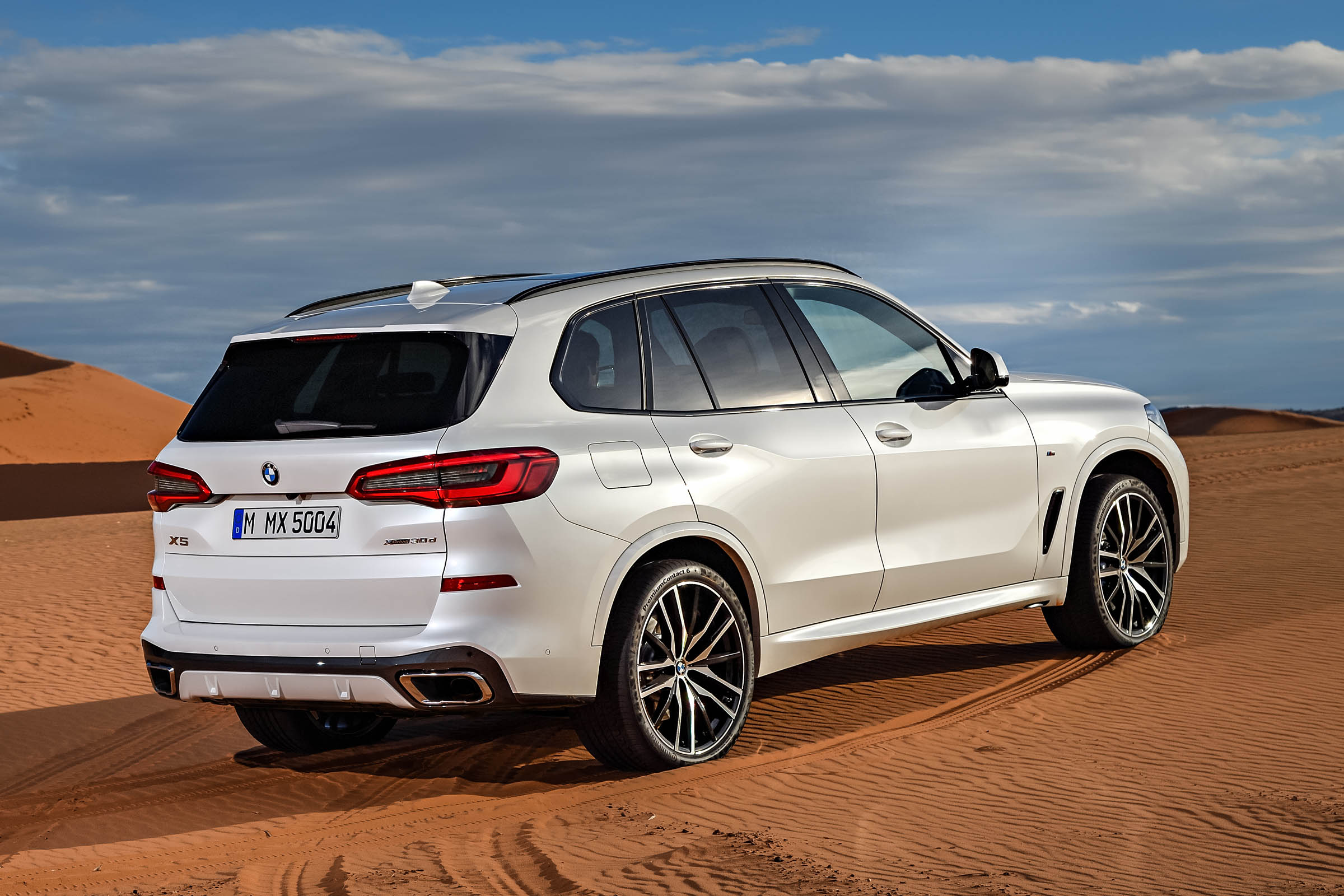 BMW X5 right rear