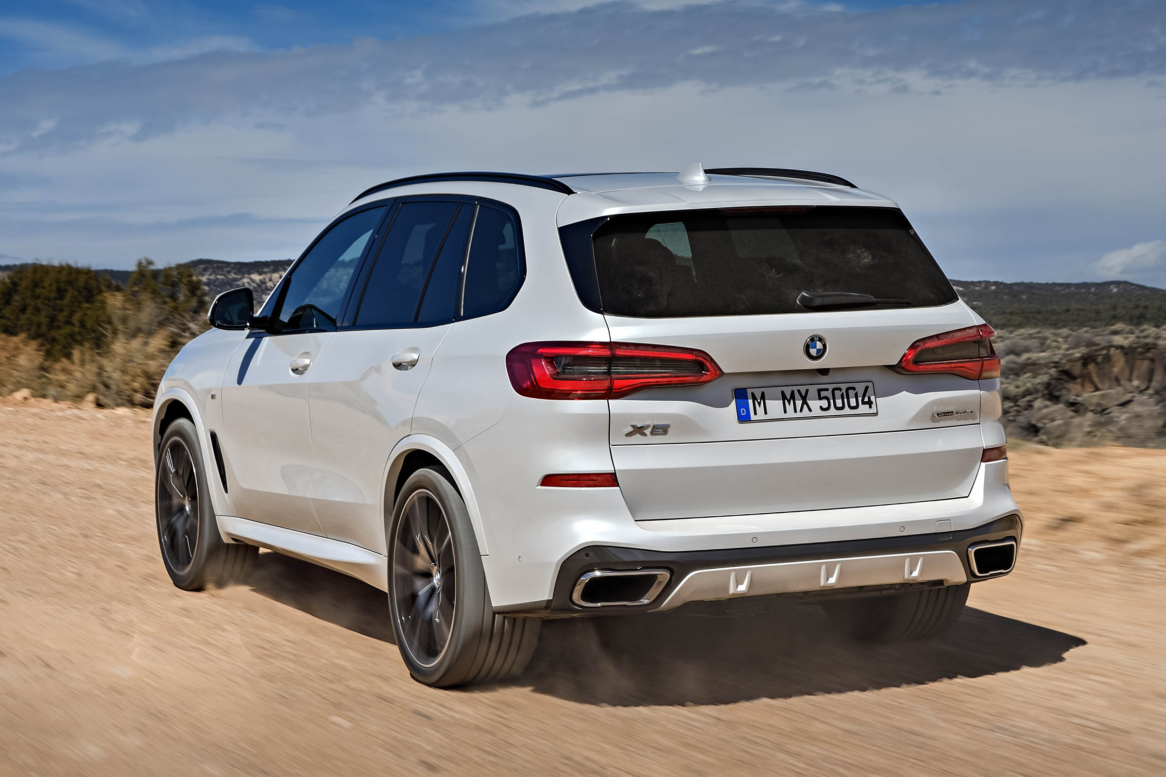 BMW X5 rear loose surface