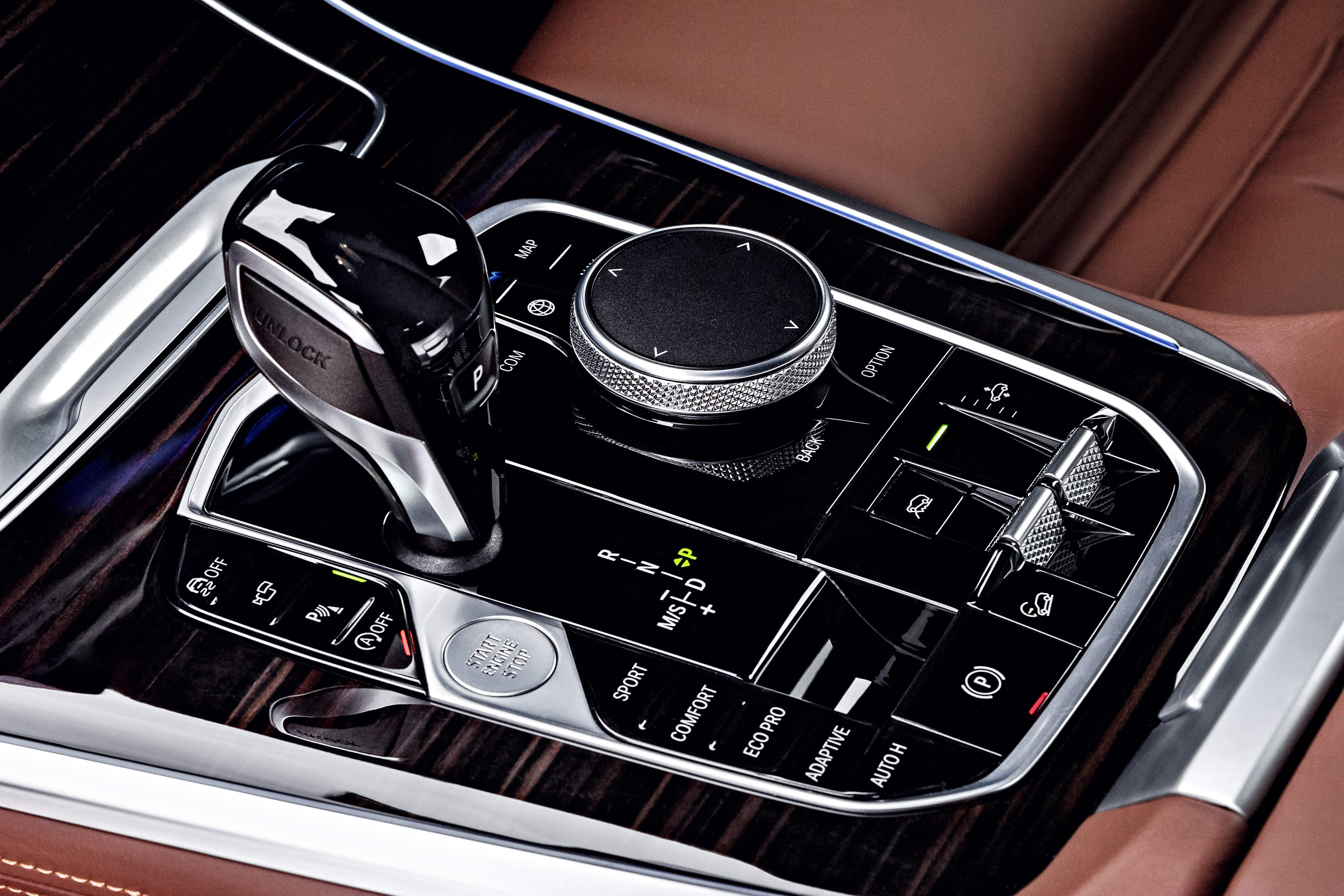 BMW X5 iDrive controls