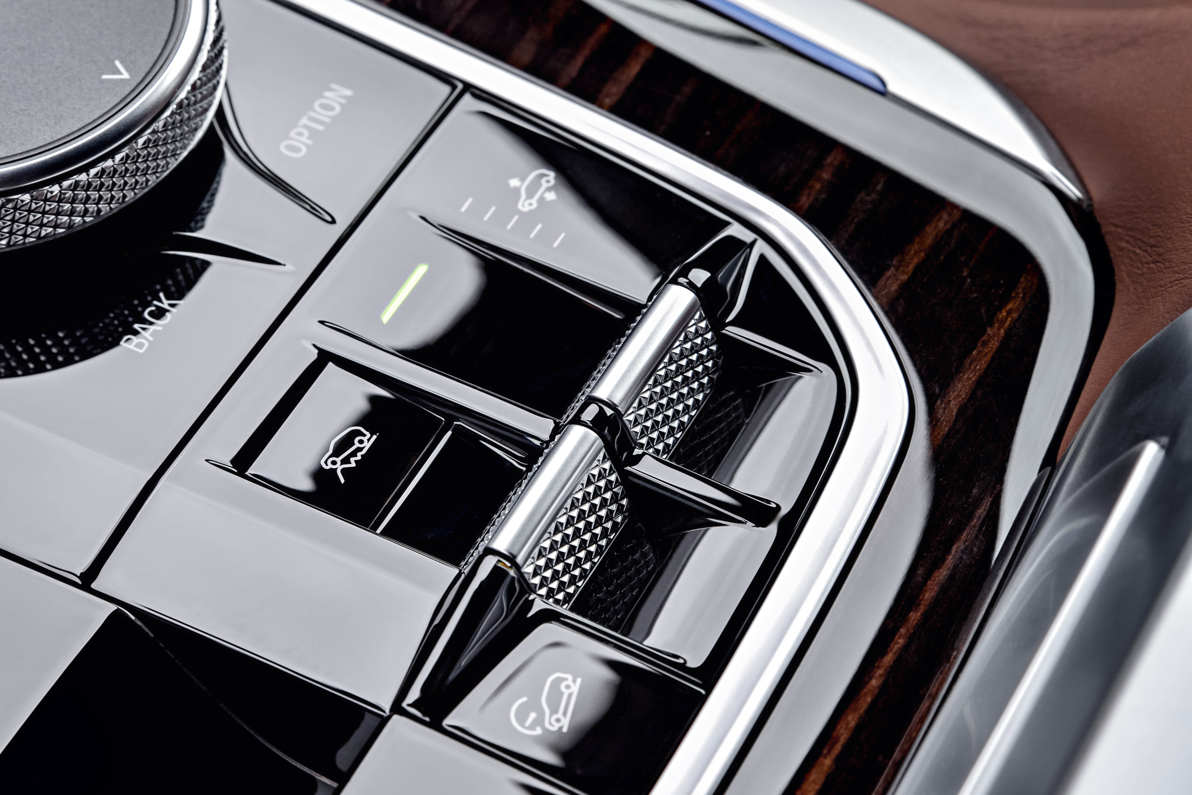 BMW X5 off-road controls
