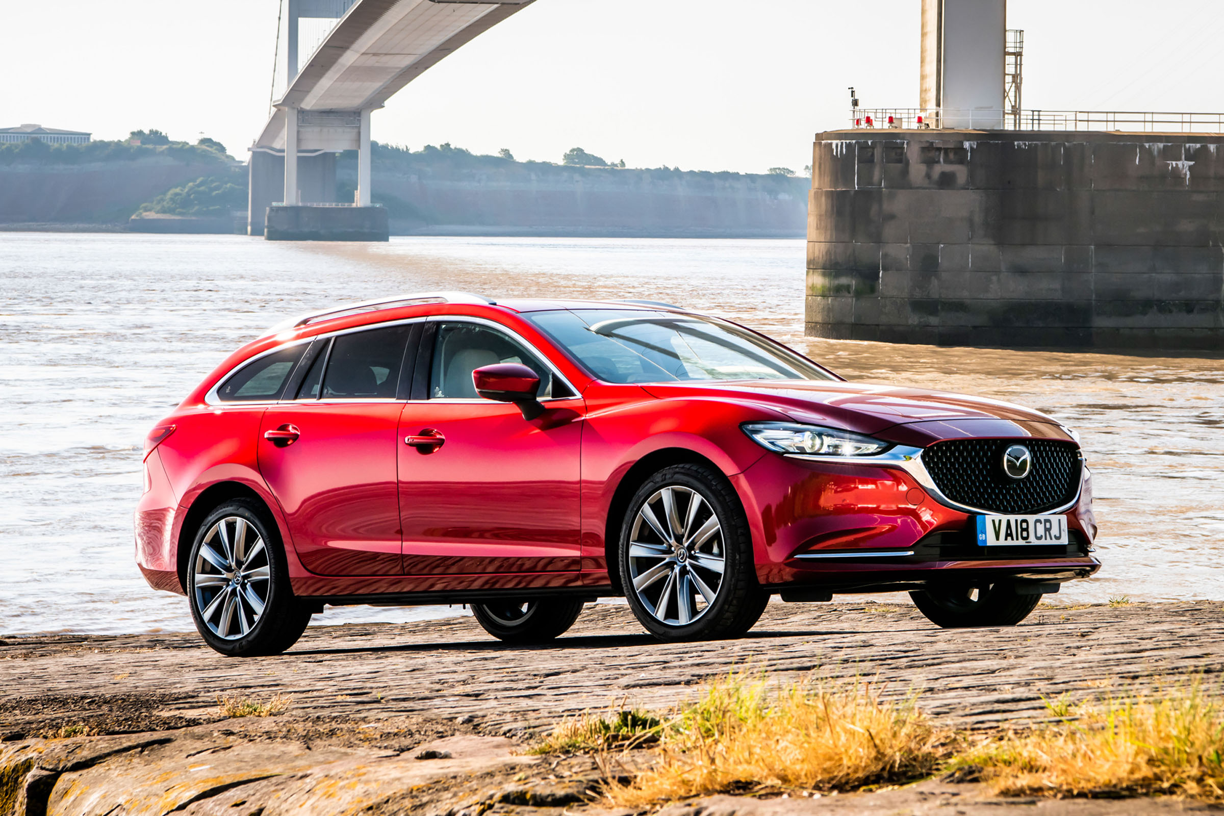Mazda6 Tourer side
