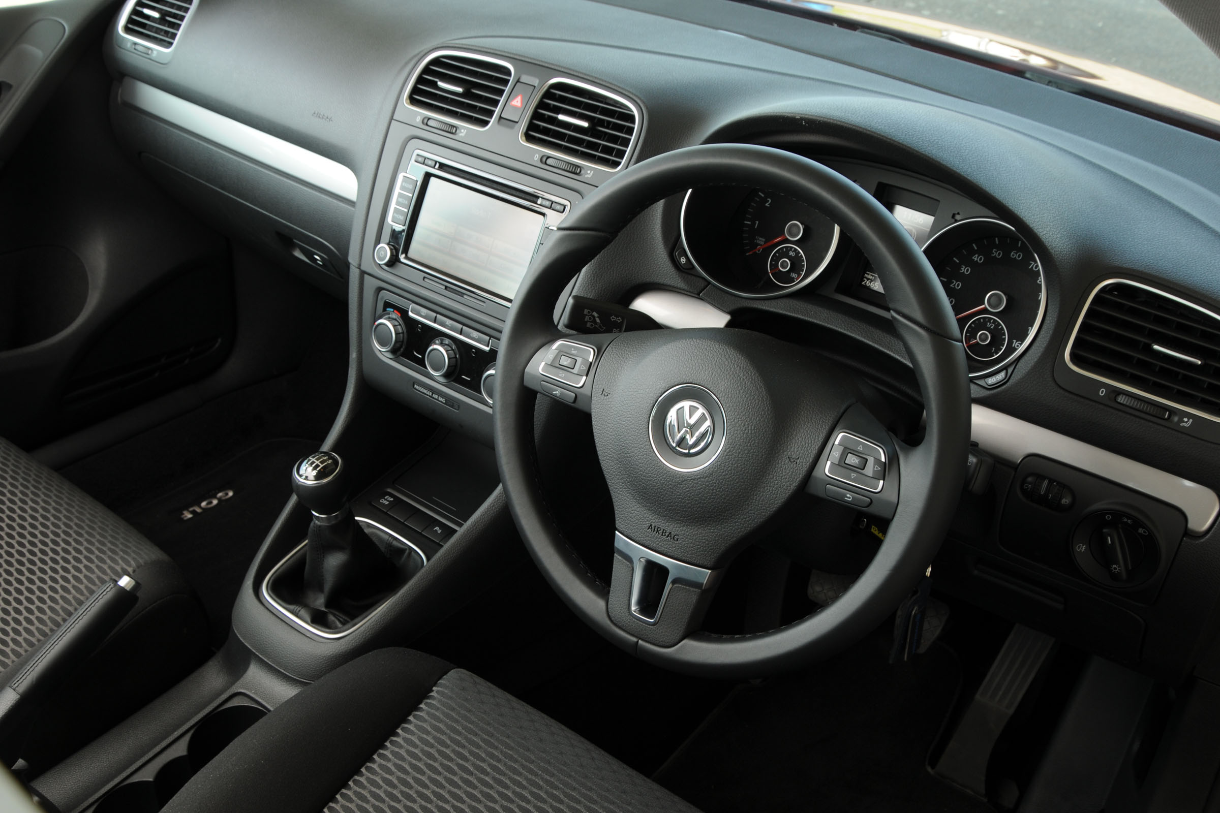 Volkswagen Golf interior