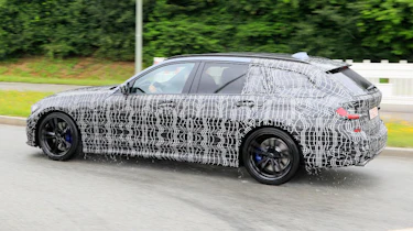 BMW 3 Series Estate side profile tracking spy shot