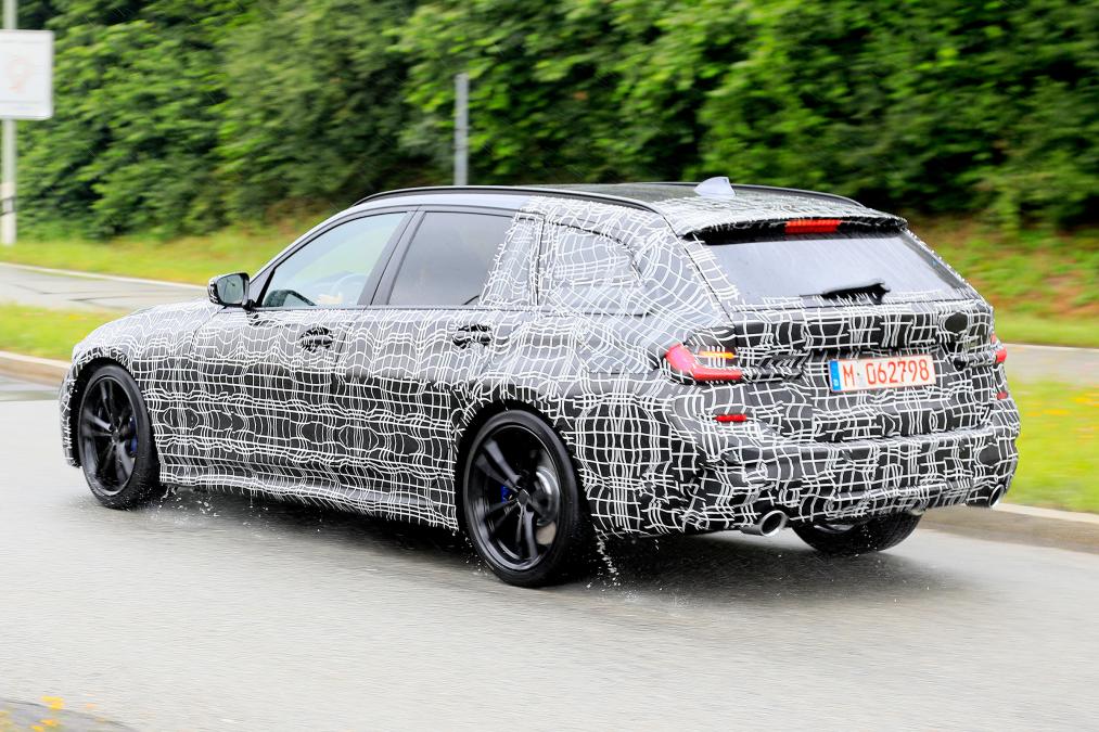 BMW 3 Series Estate rear tracking spy shot