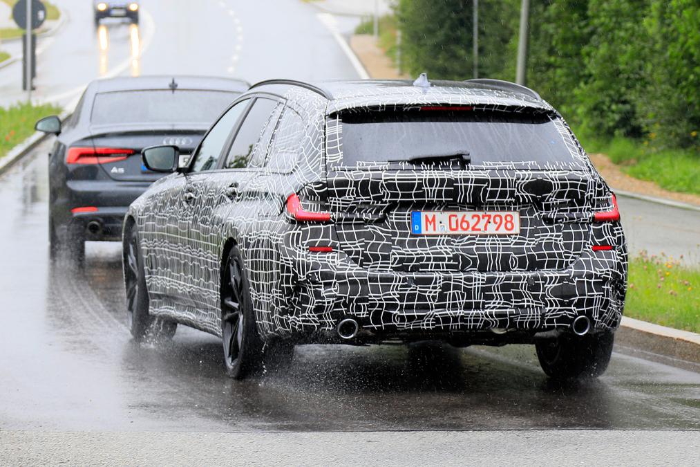 BMW 3 Series Estate rear tracking spy shot