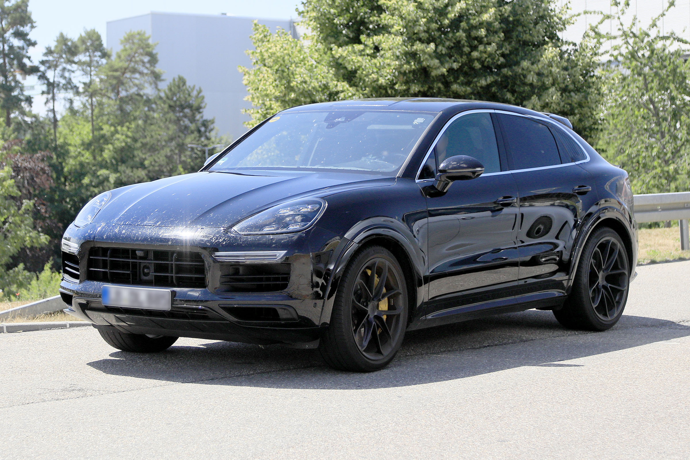 2019 Porsche Cayenne Coupe front