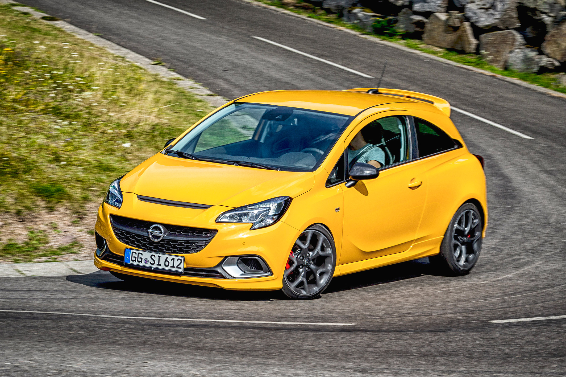 Vauxhall Corsa GSI cornering