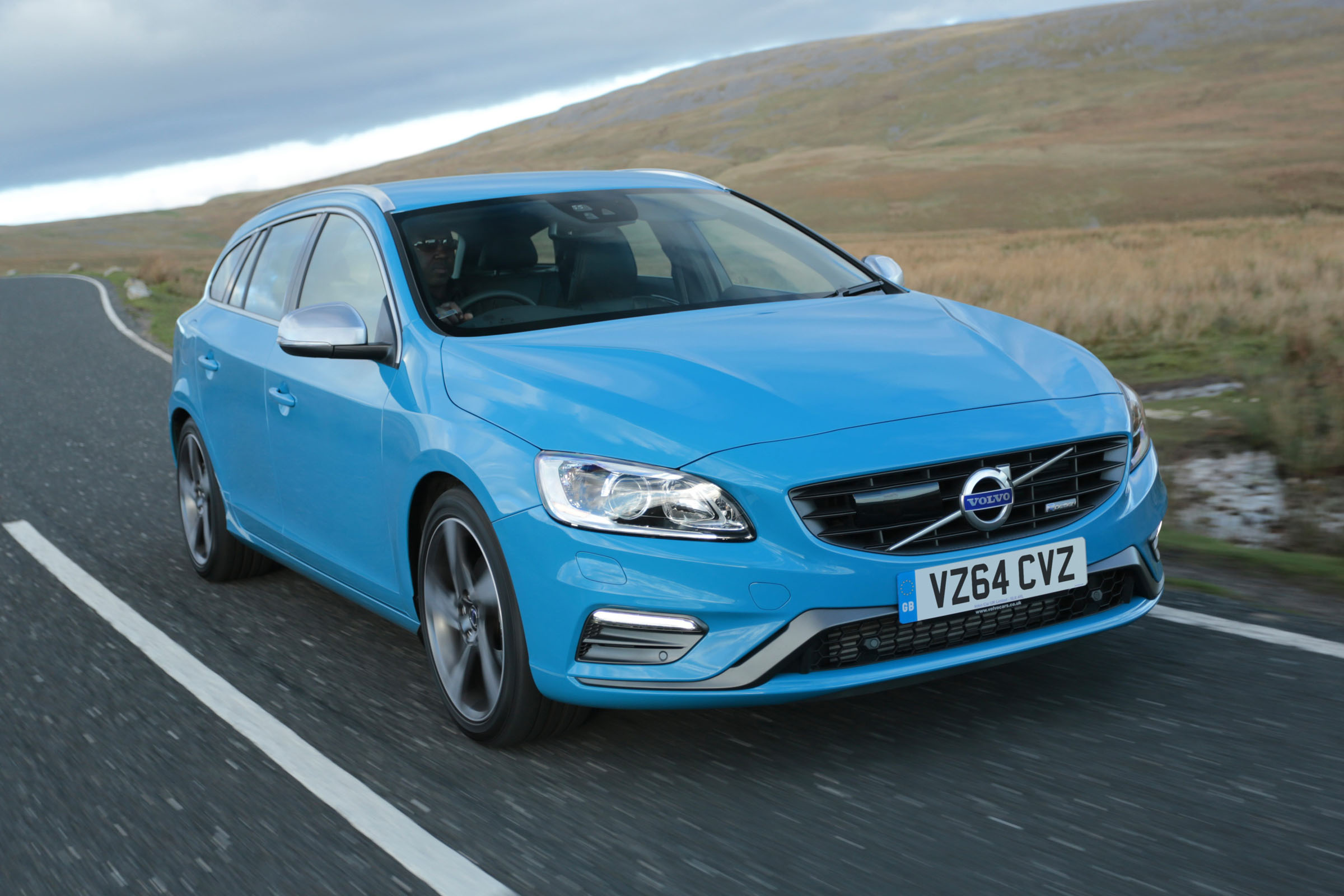 Volvo V60 front