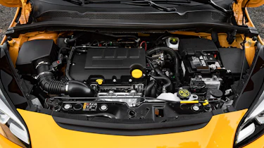 Vauxhall Corsa GSI engine