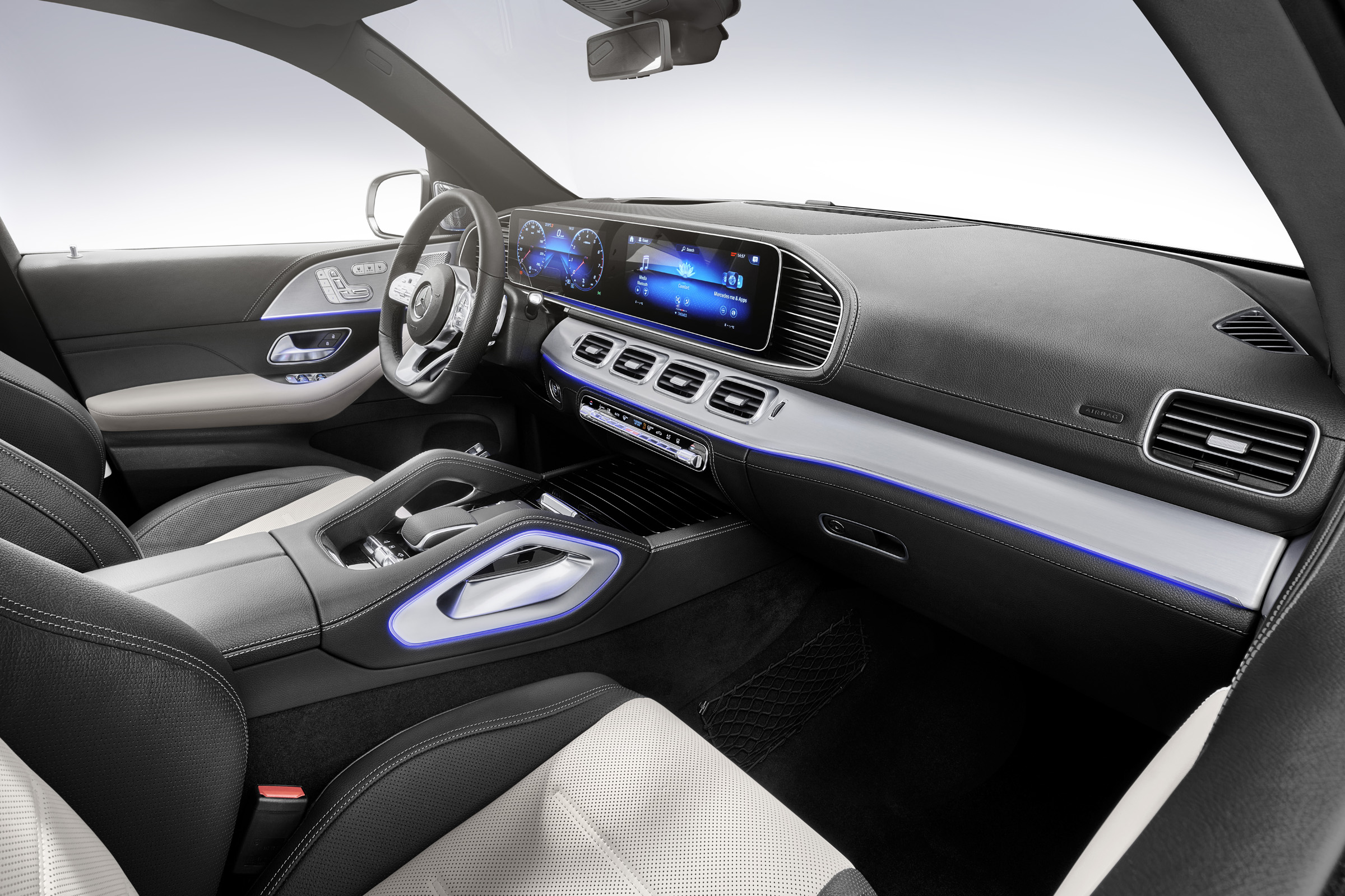 2019 Mercedes GLE interior
