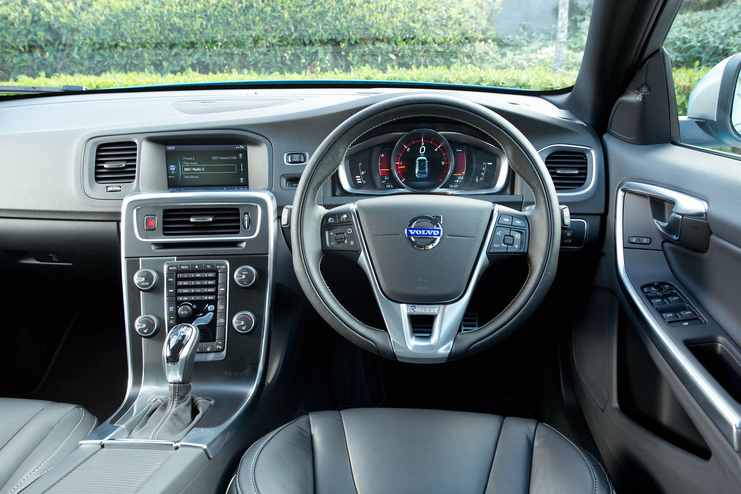 Volvo V60 interior