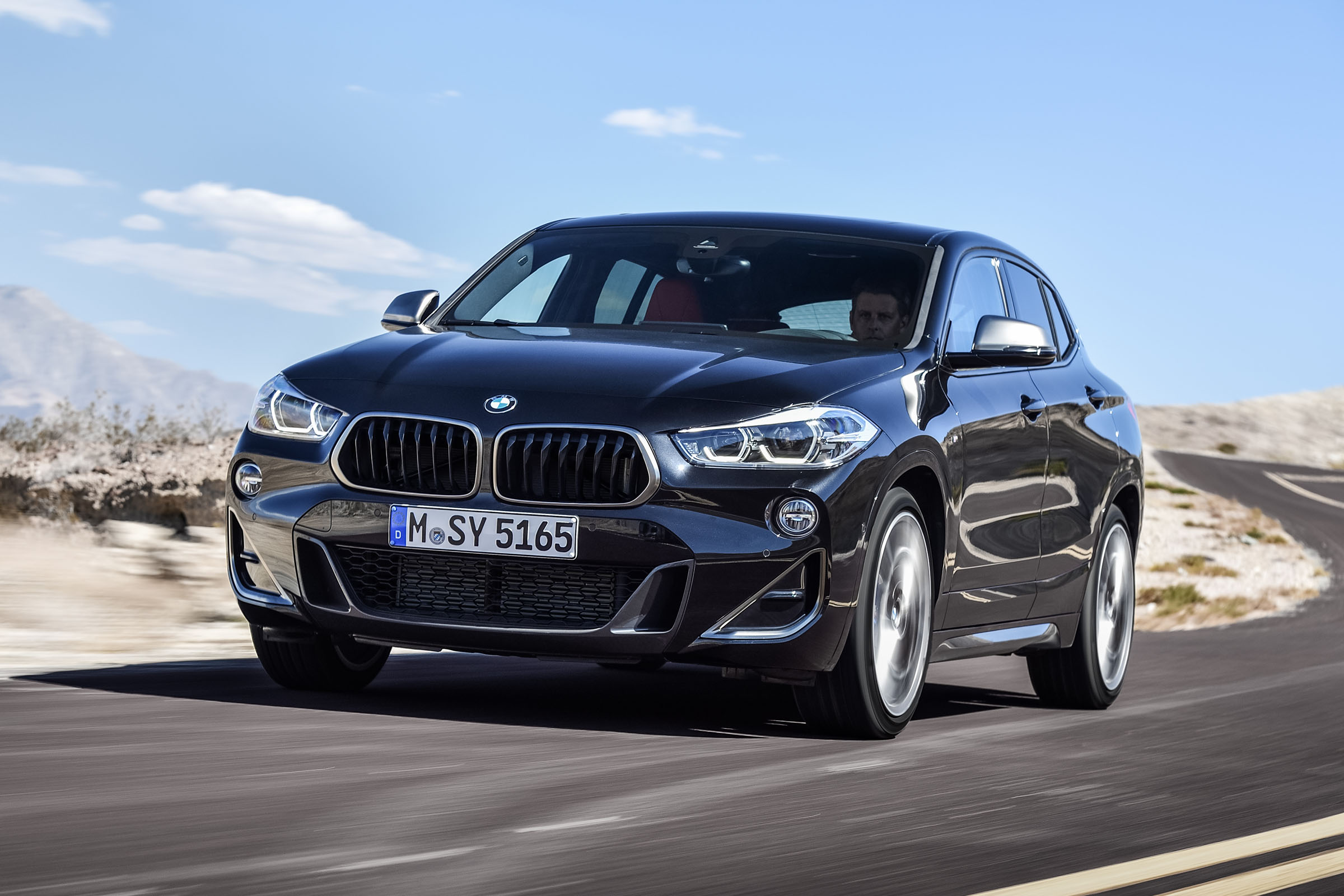 2019 BMW X2 M35i front