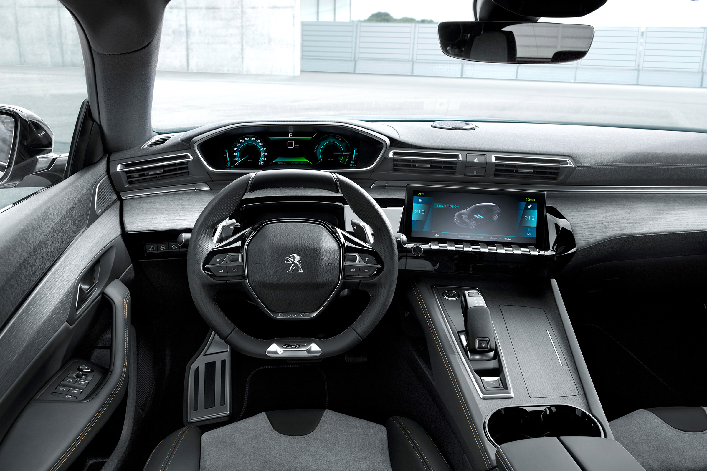 Peugeot 508 plug-in hybrid interior