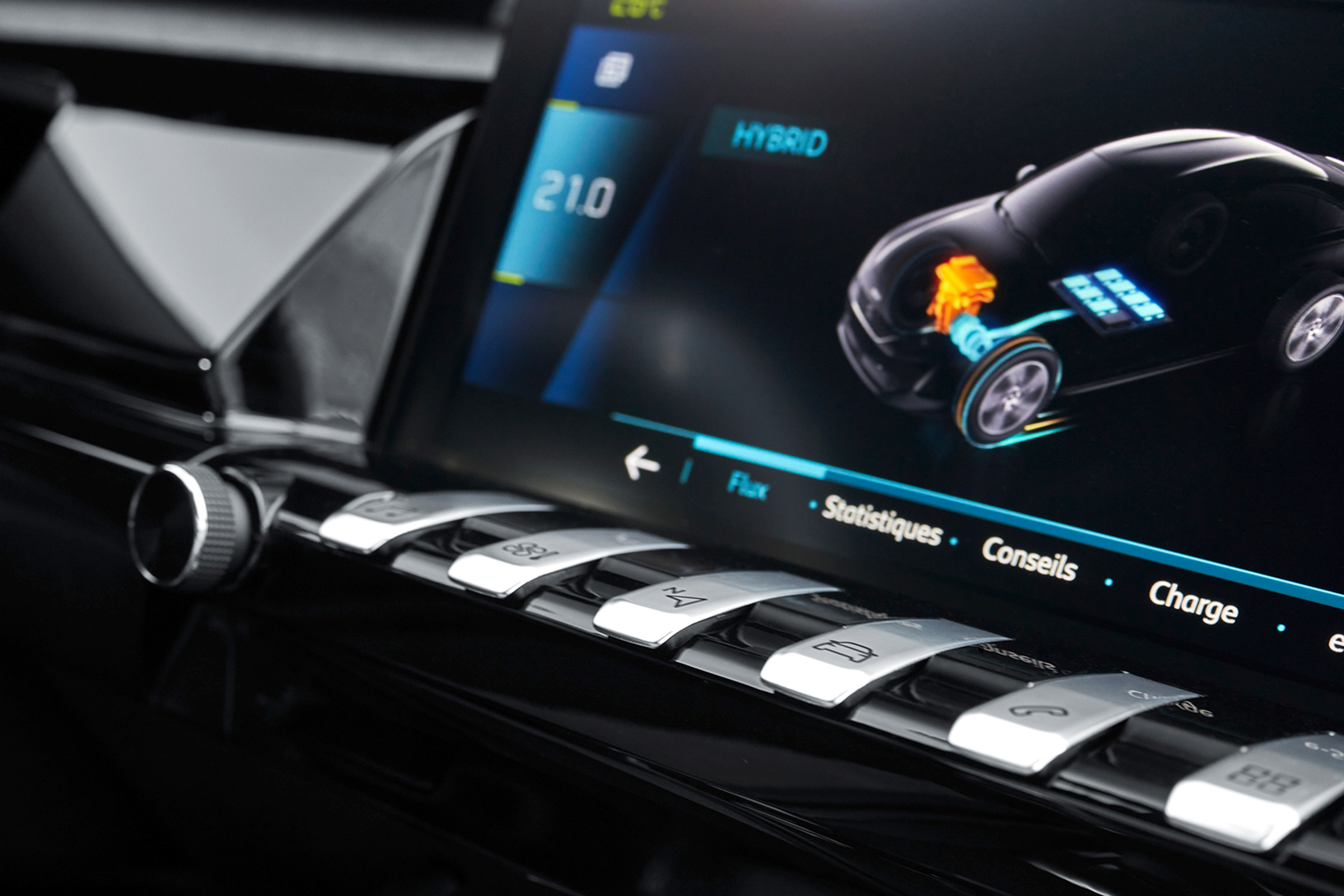 Peugeot 508 plug-in hybrid dashboard buttons