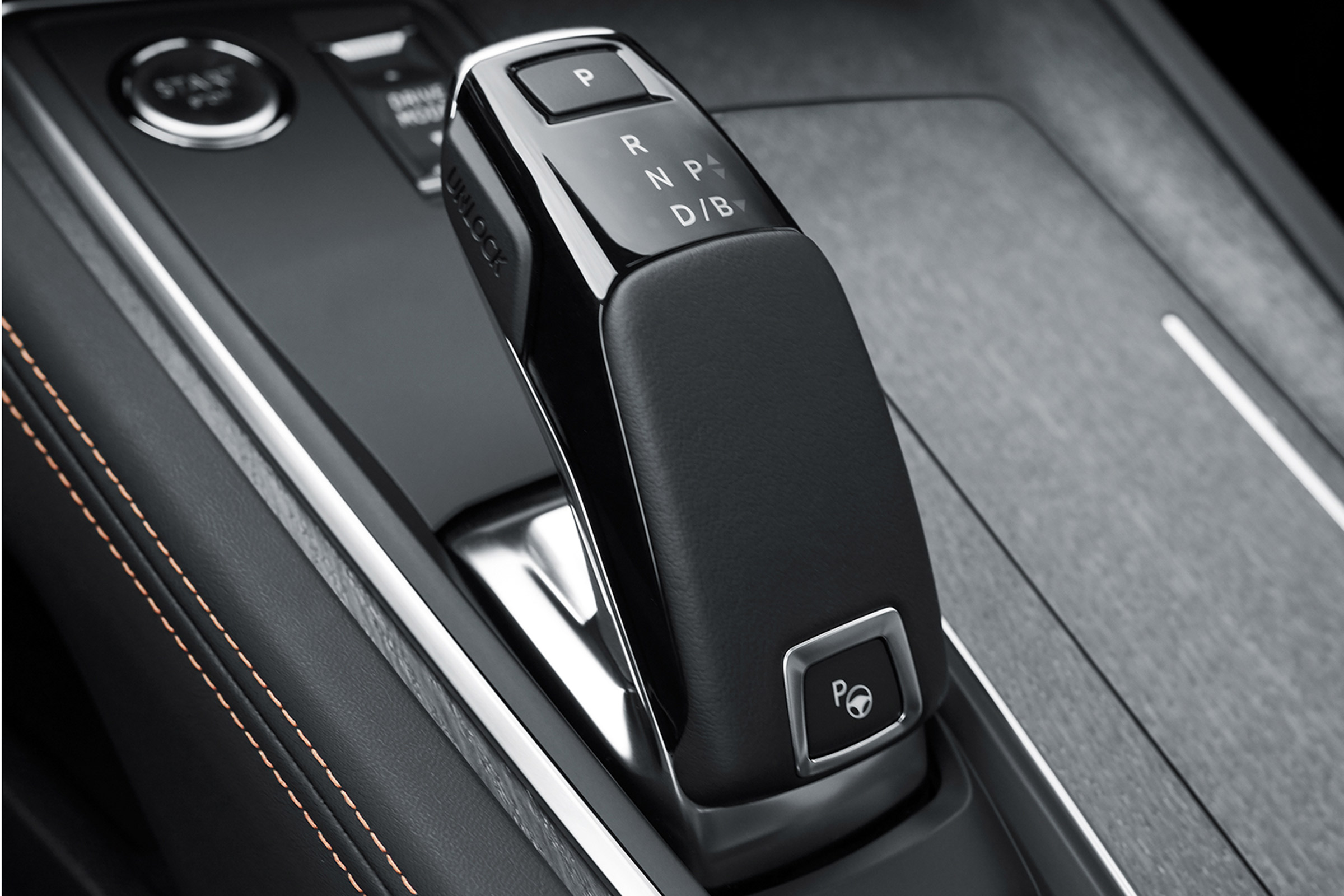 Peugeot 508 plug-in hybrid gearlever