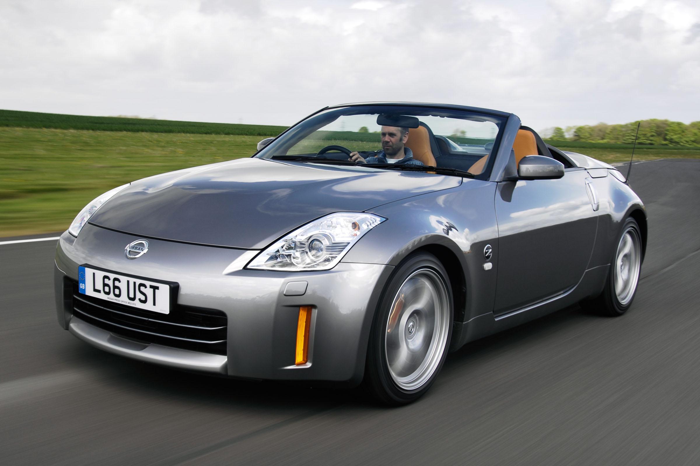 Nissan 350Z front