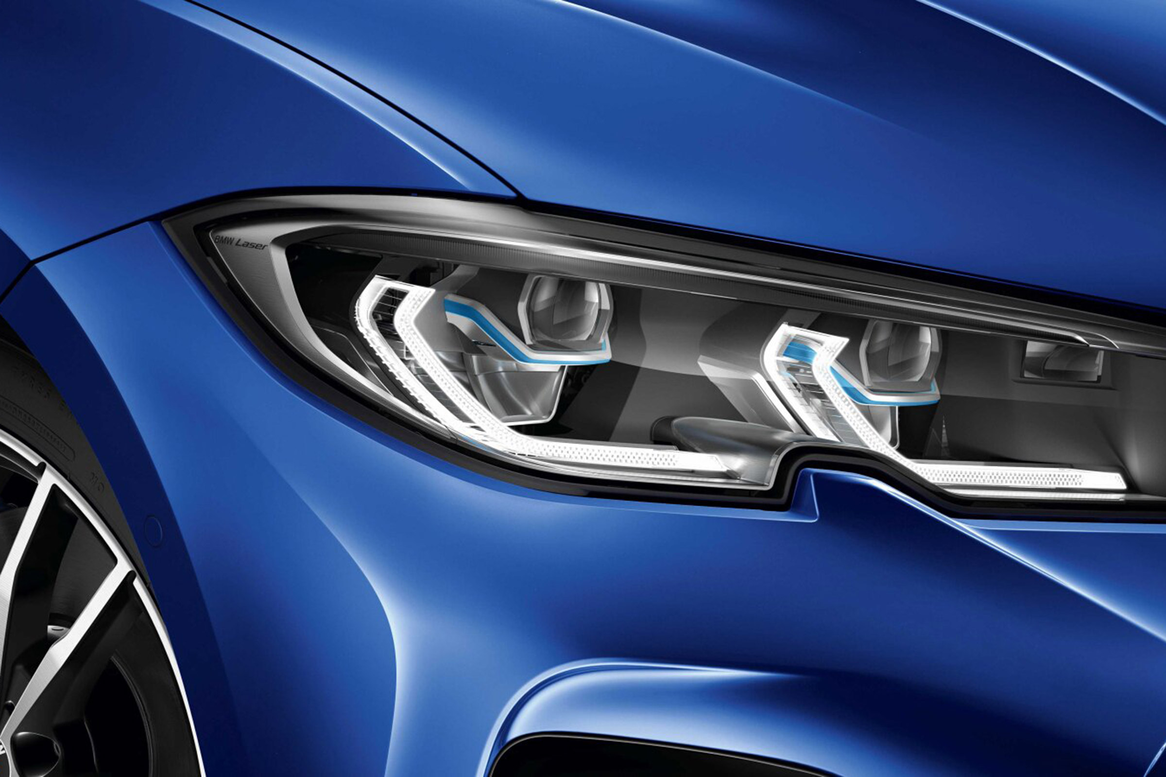 BMW 3 Series 2019 headlight