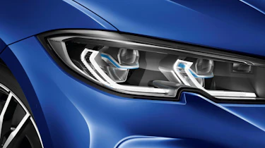 BMW 3 Series 2019 headlight