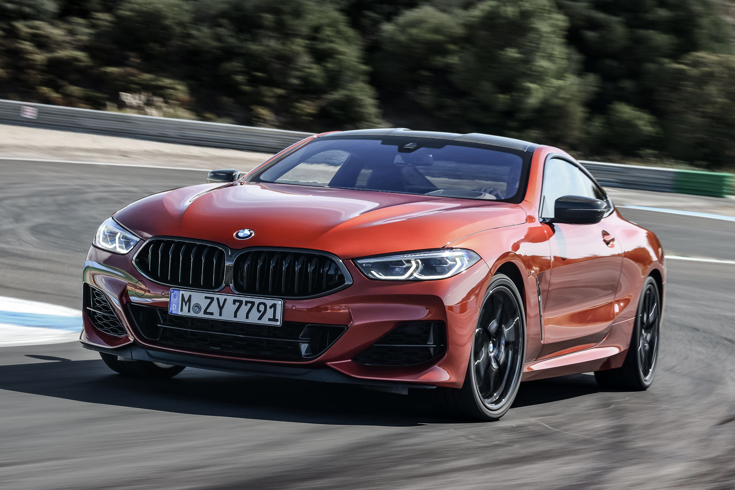 BMW M850i front