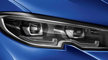 BMW 3 Series 2019 headlight