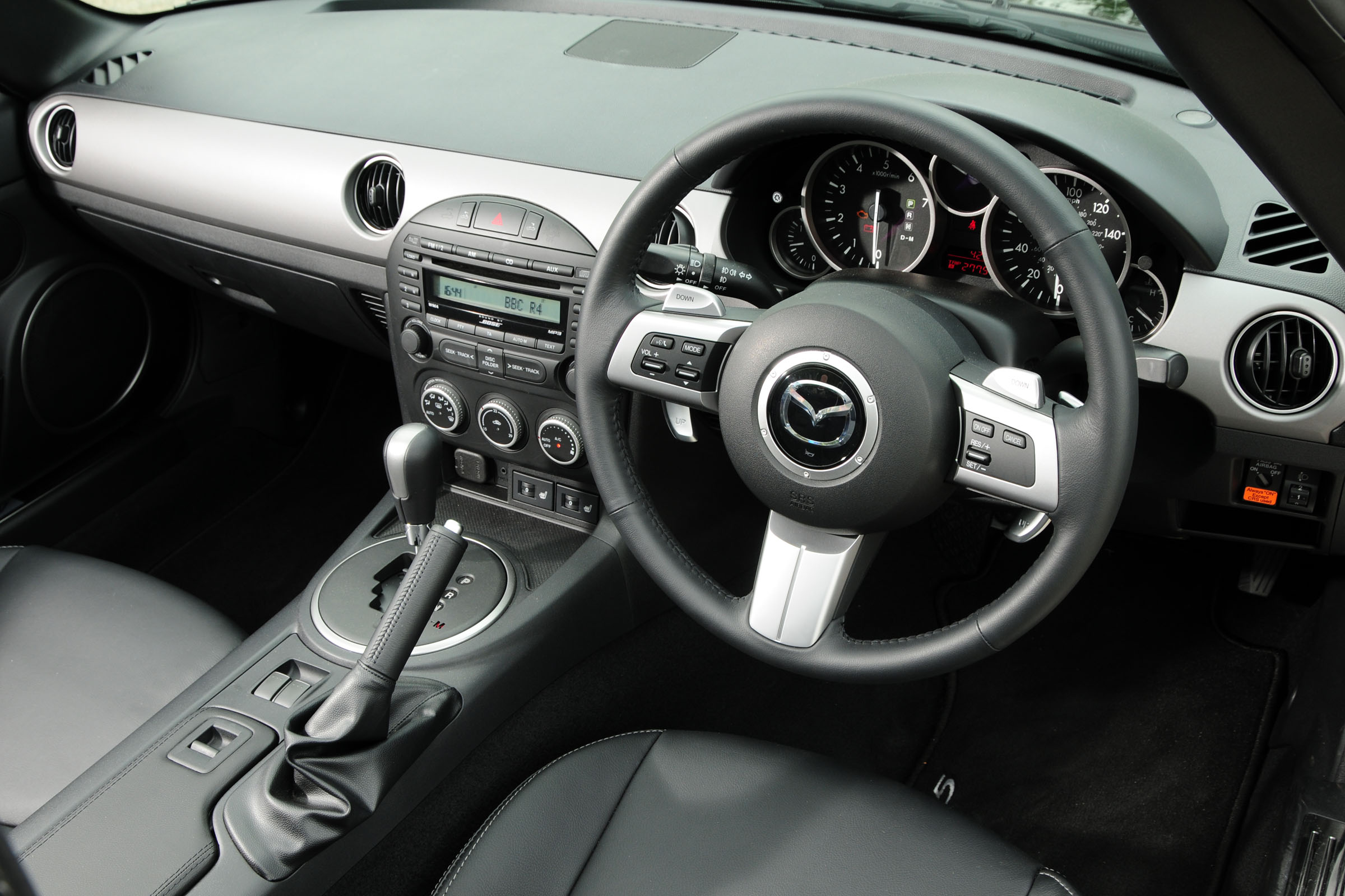 Mazda MX-5 interior