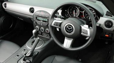 Mazda MX-5 interior