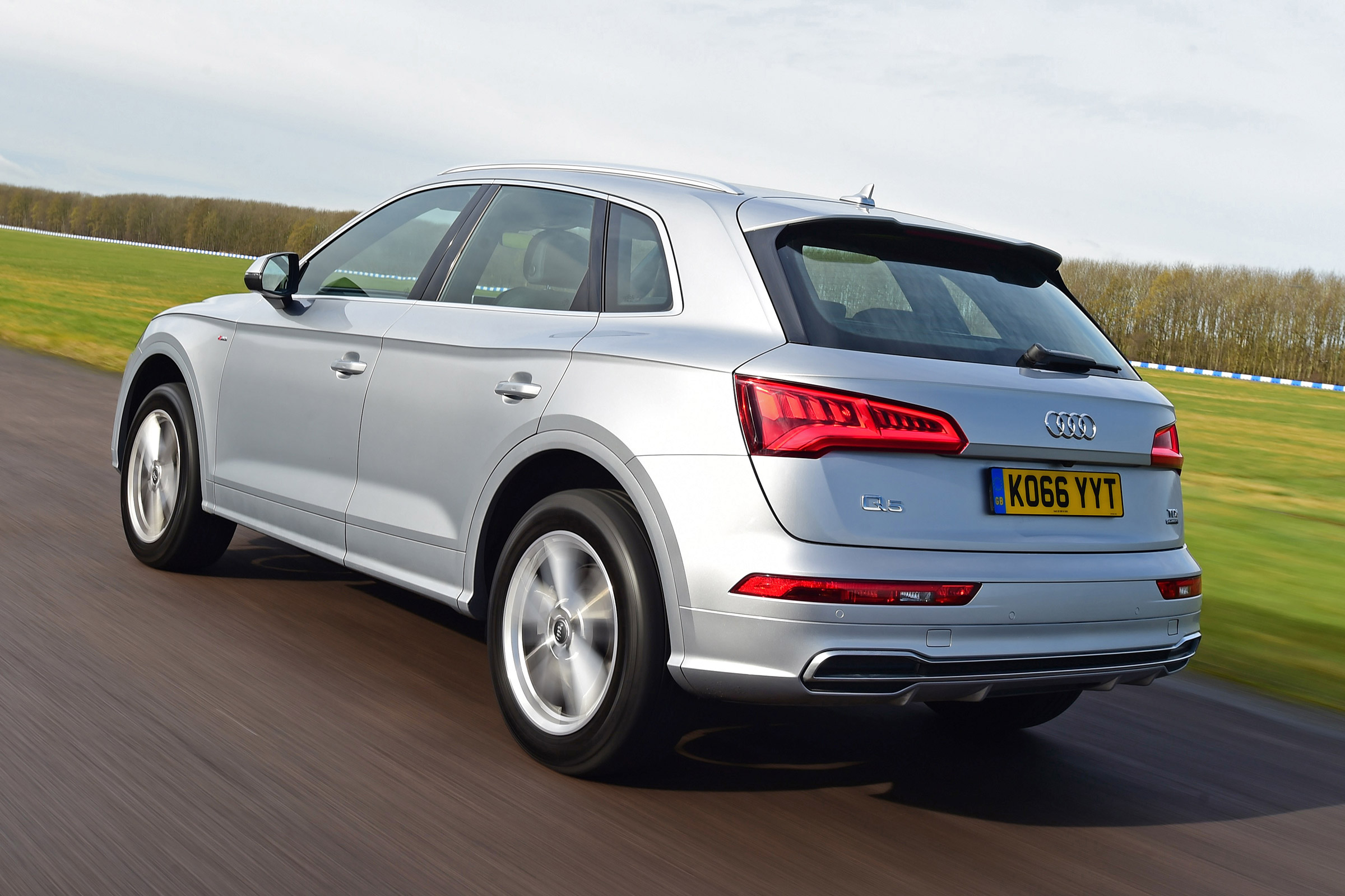 Audi Q5 S line rear
