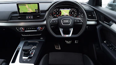 Audi Q5 S line dashboard