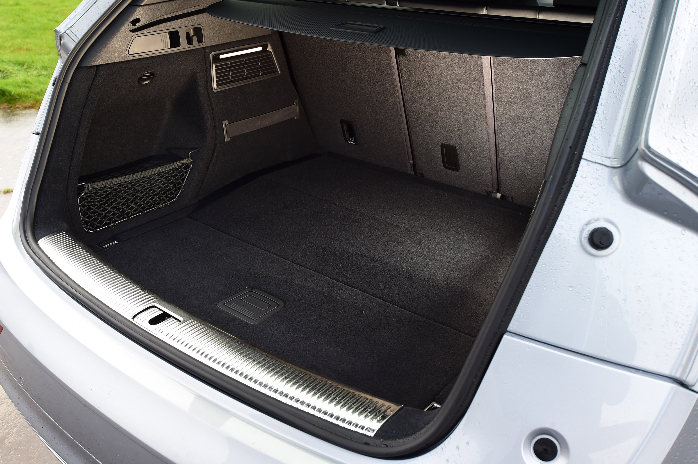 Audi Q5 S line boot