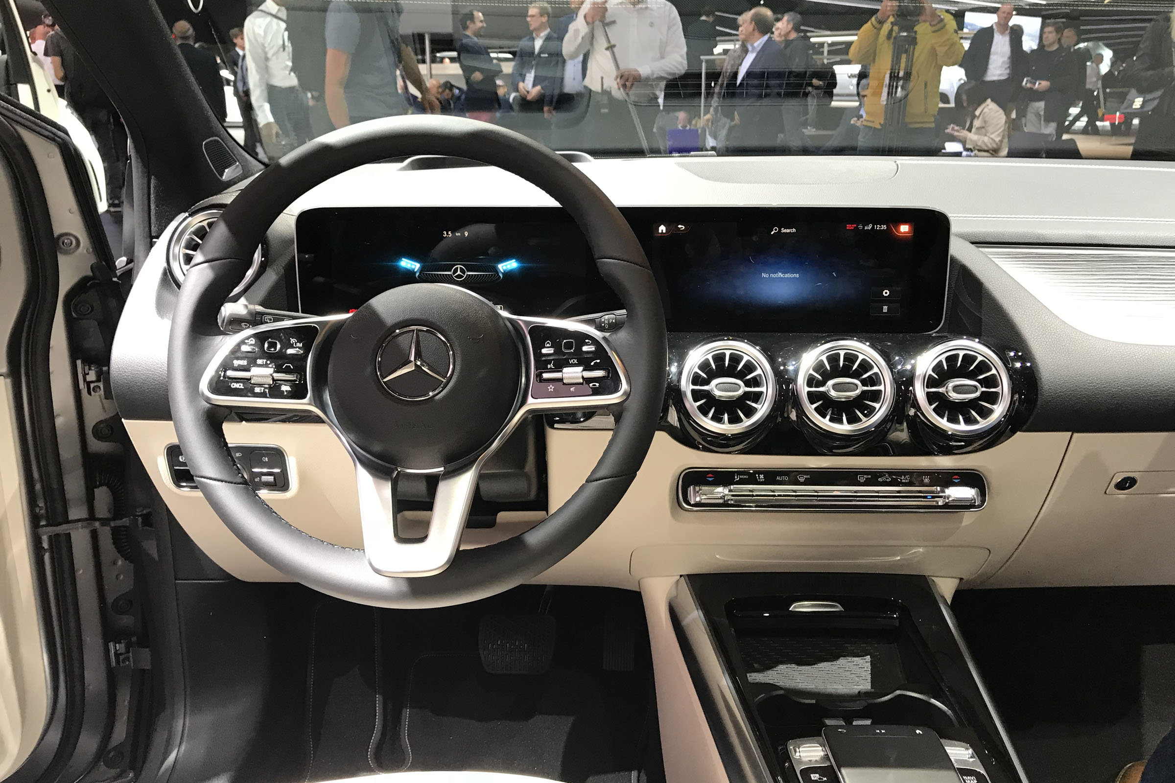 Mercedes B Class interior