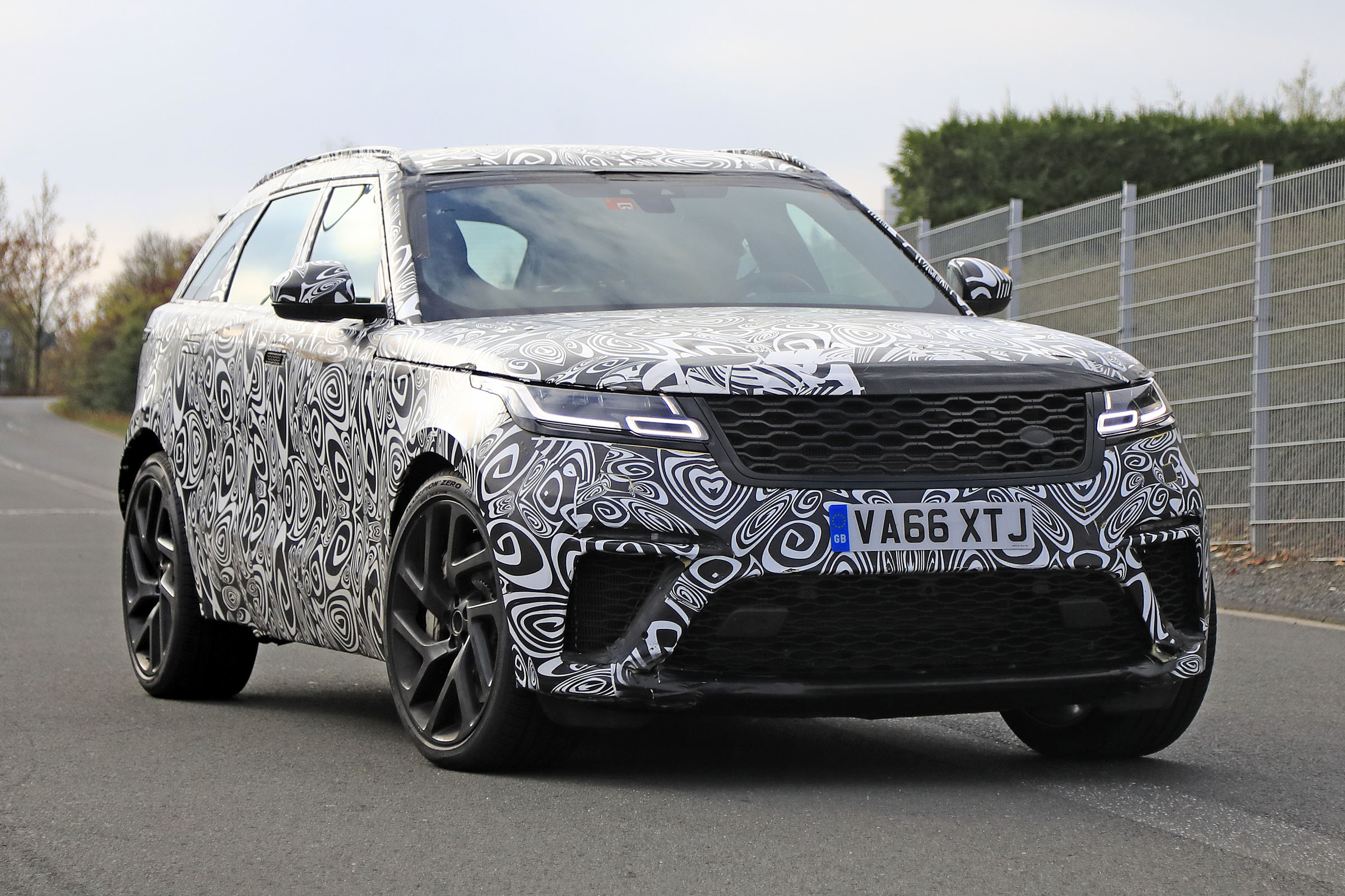 Range Rover Velar SVR front spy shot