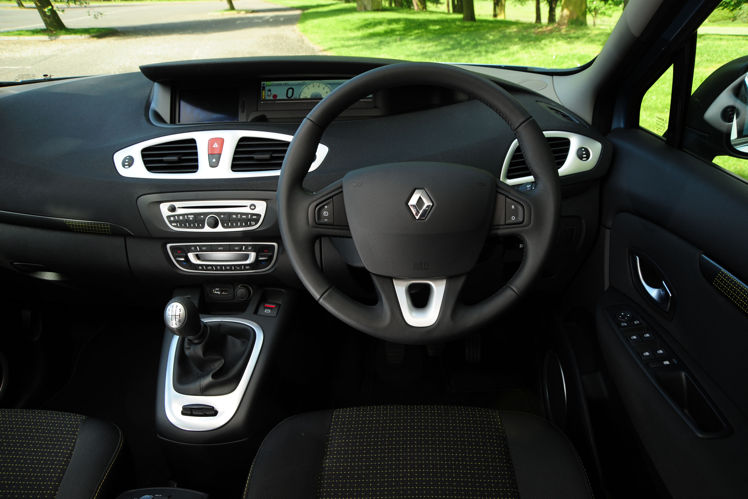 Renault Grand Scenic interior