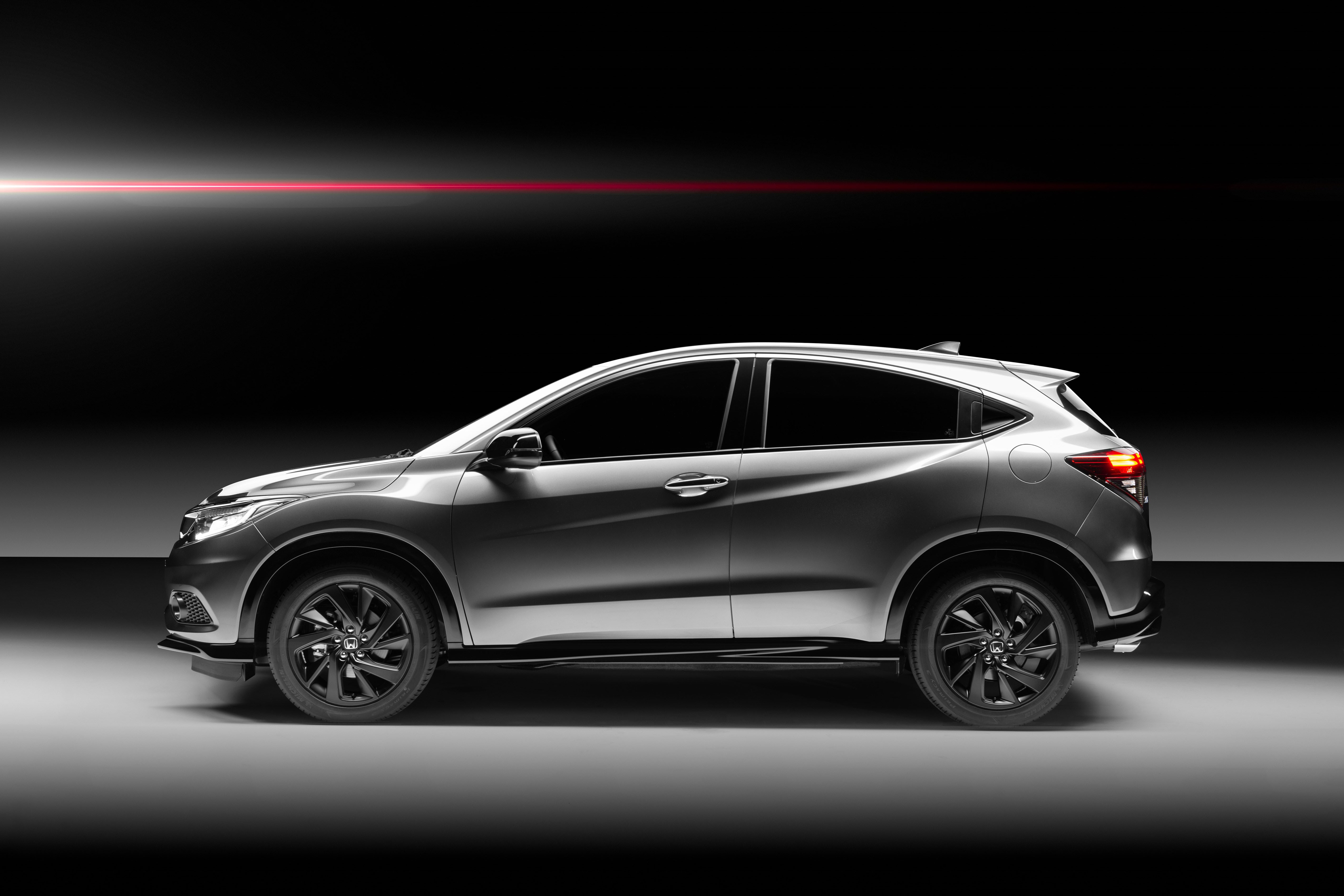 Honda HR-V Sport side