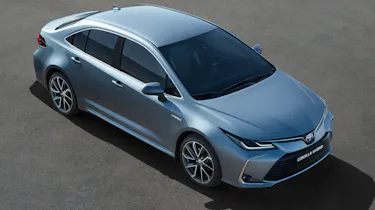 2019 Toyota Corolla Saloon front