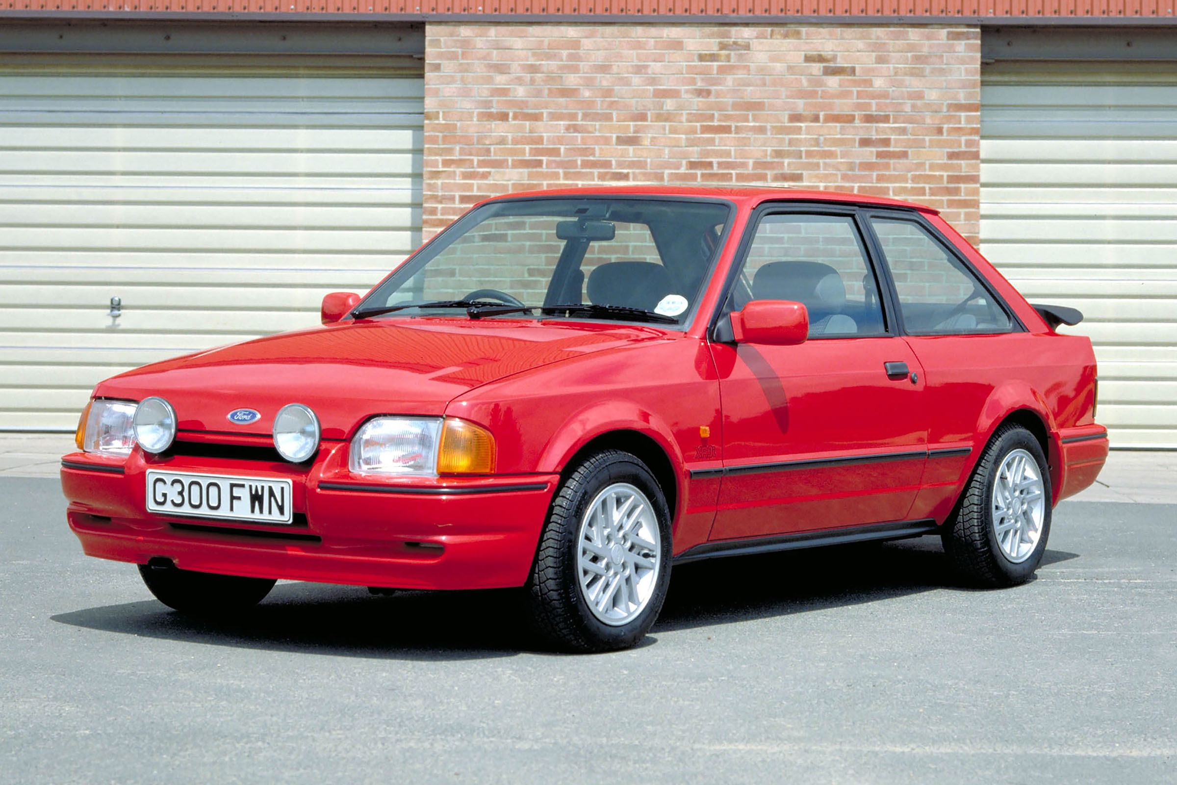 Ford Escort XR3i front