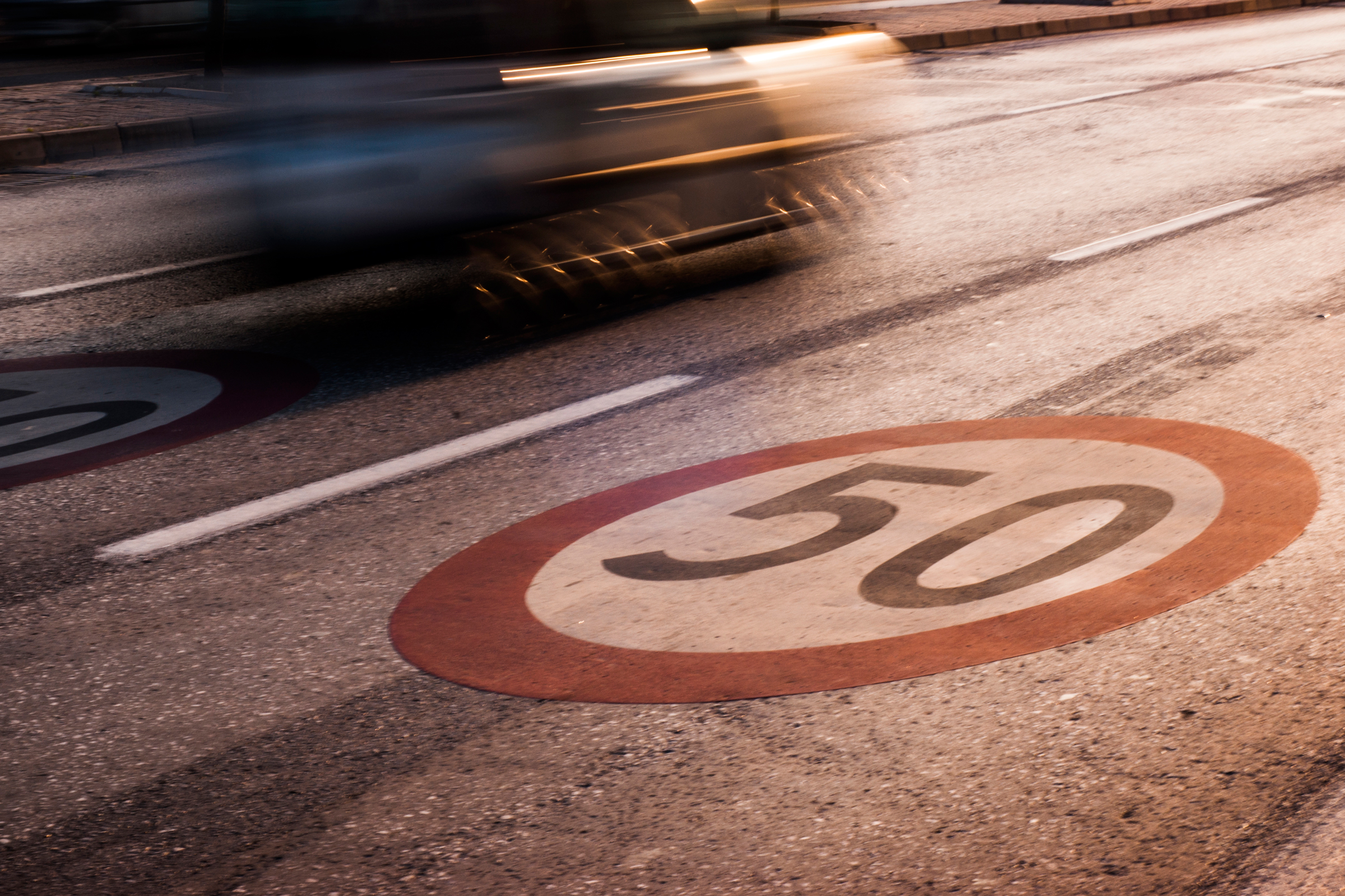 50 mph limit sign