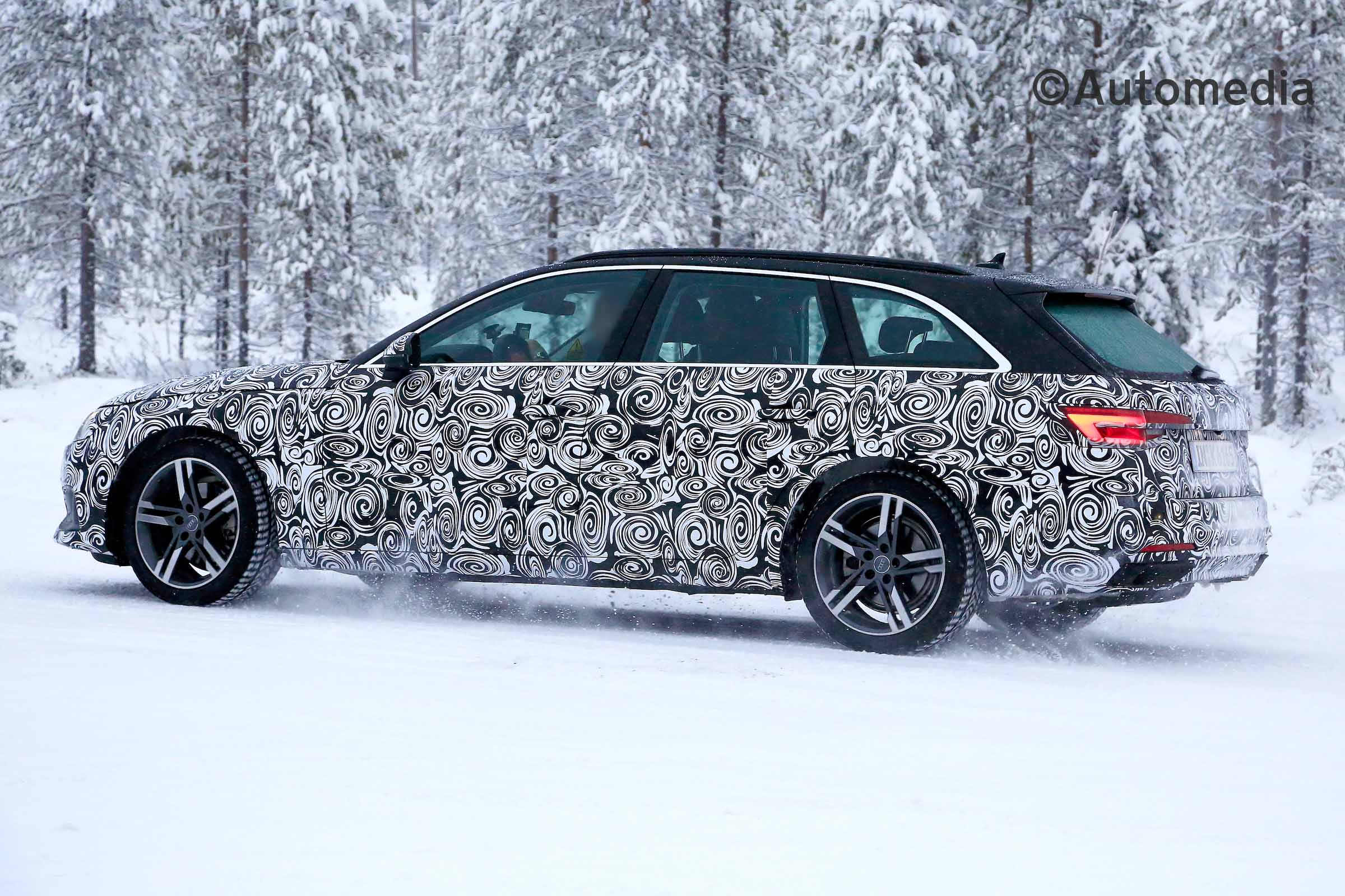 Updated 2019 Audi Avant side view