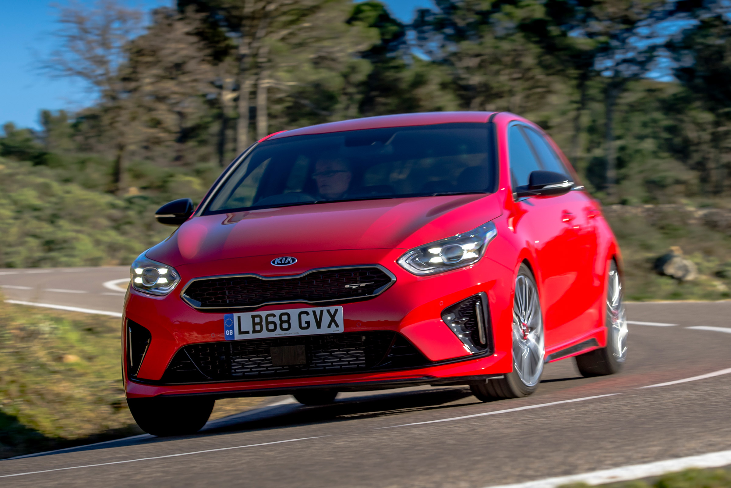 kia ceed gt front cornering