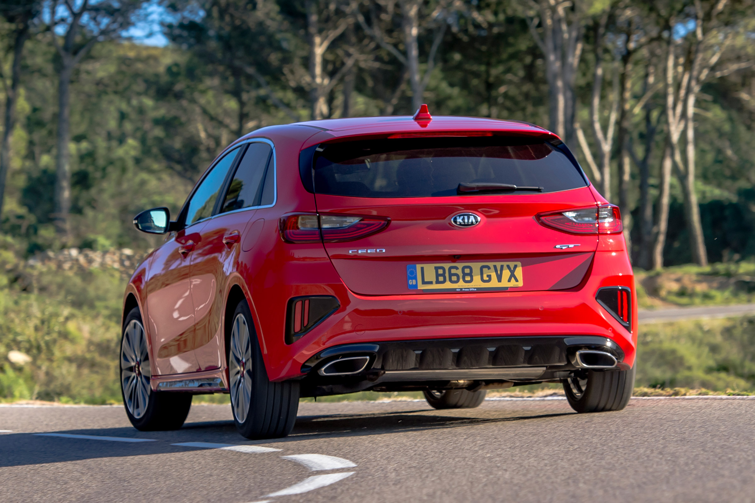 kia ceed gt rear cornering