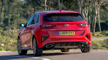 kia ceed gt rear cornering