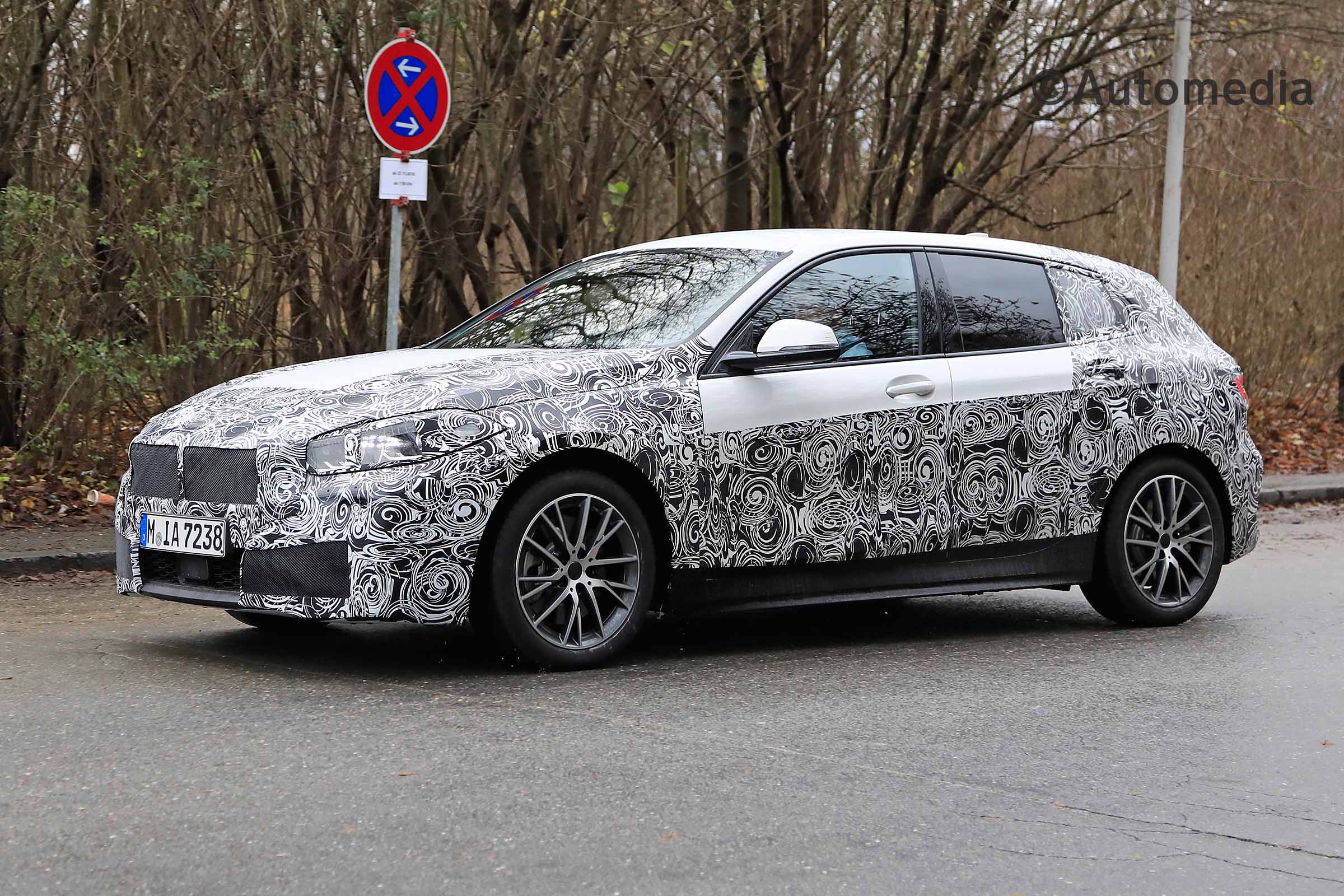 New BMW 1 Series 2019 side view