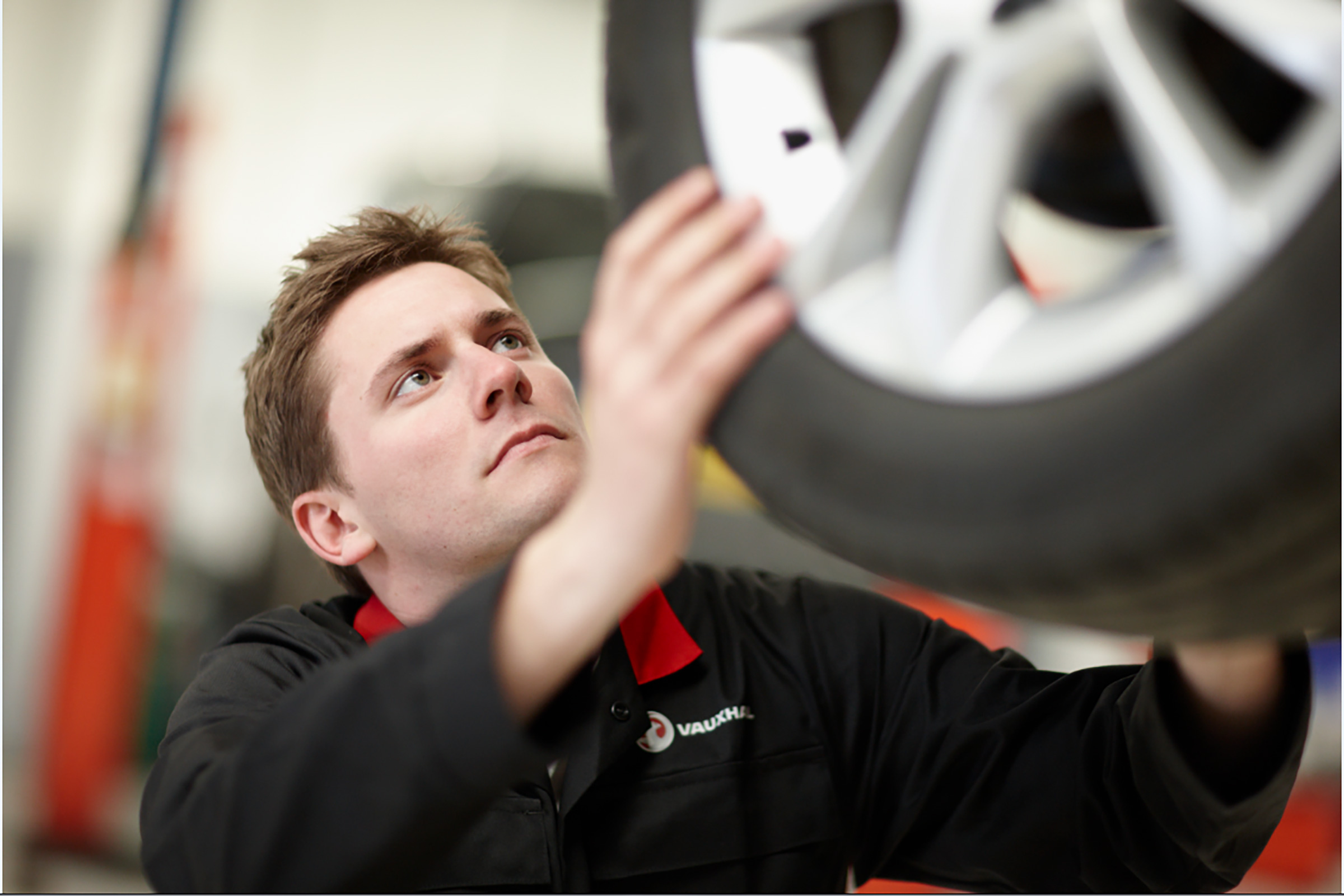 Car service tyres