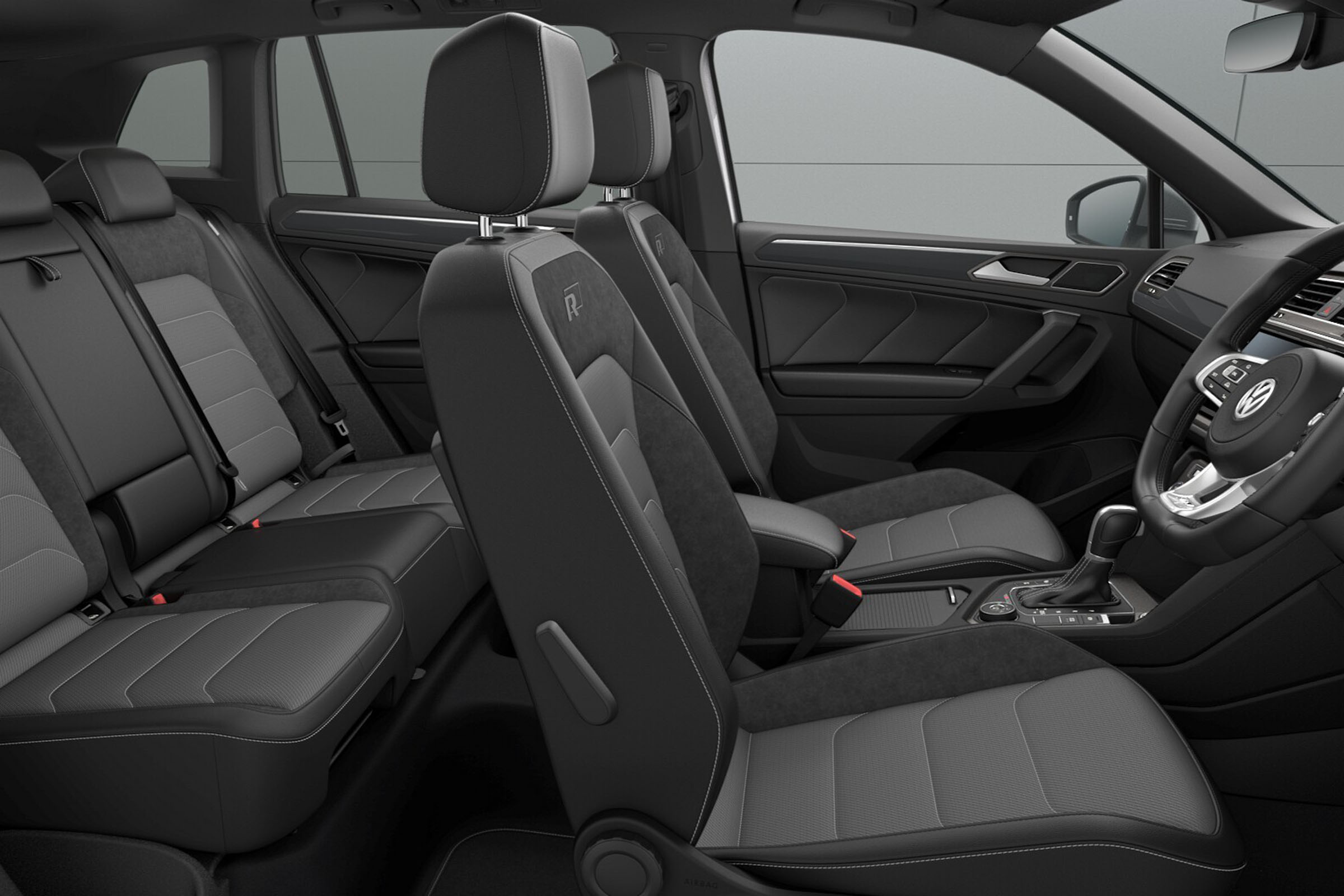 Volkswagen Tiguan R-Line Tech interior