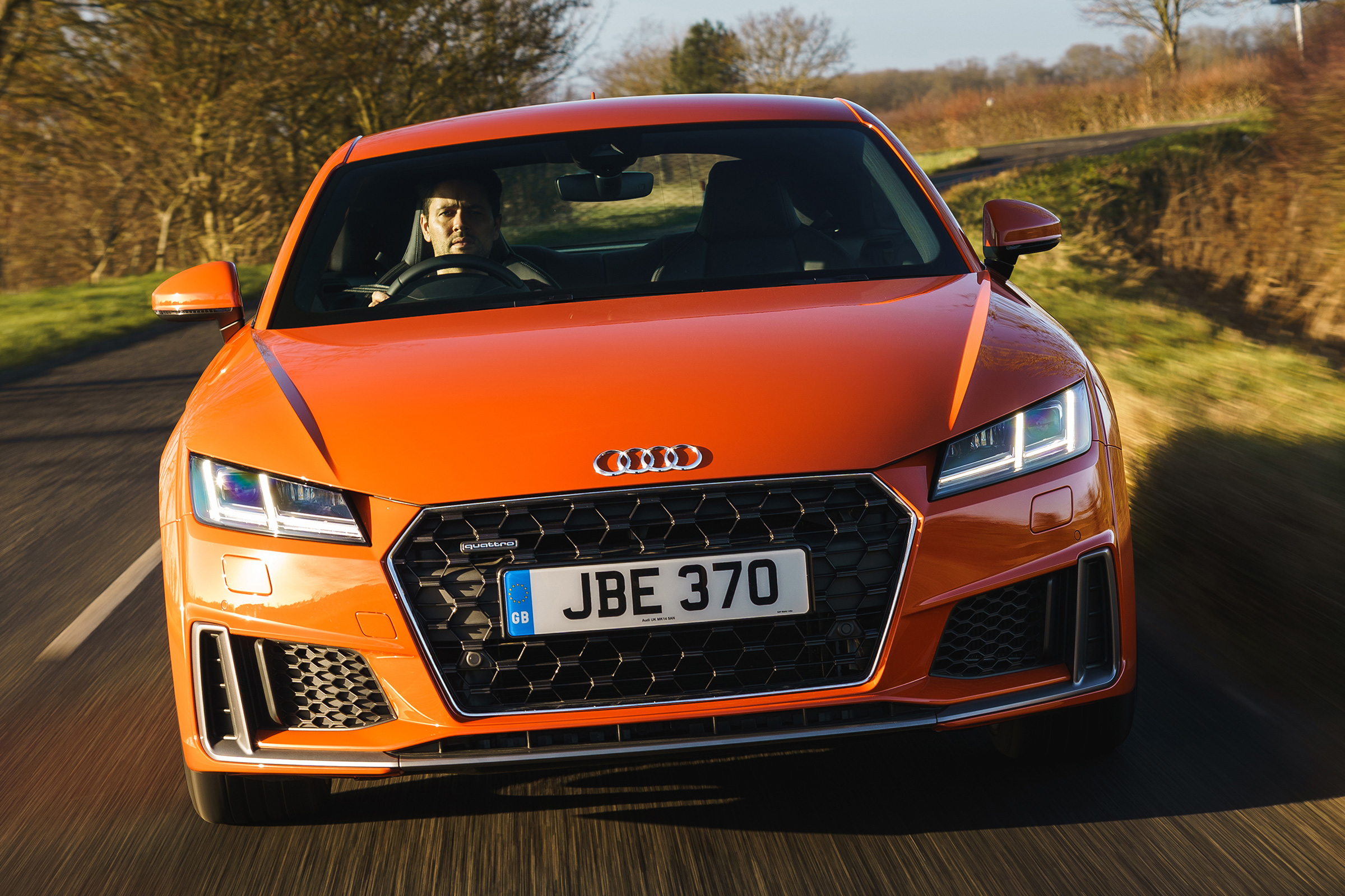 Audi TT Coupe front tracking