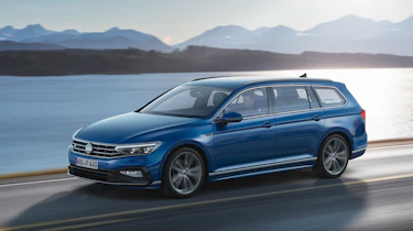 2019 Volkswagen Passat three quarter driving