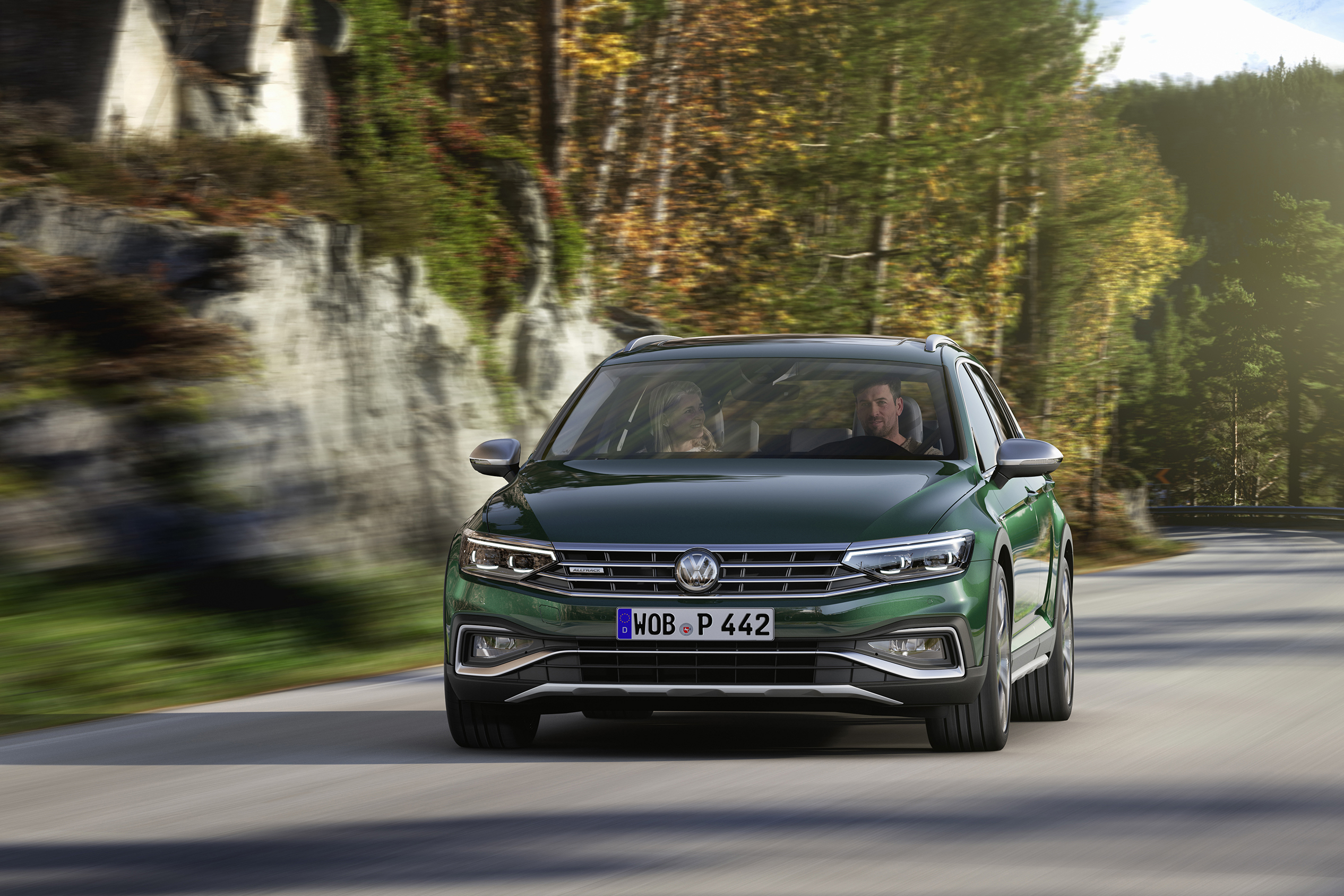 2019 Volkswagen Passat AllTrack front driving