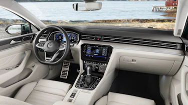 2019 Volkswagen Passat AllTrack interior