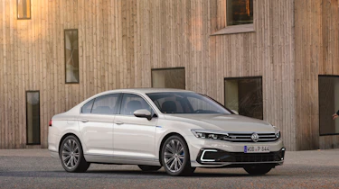 2019 Volkswagen Passat GLE static