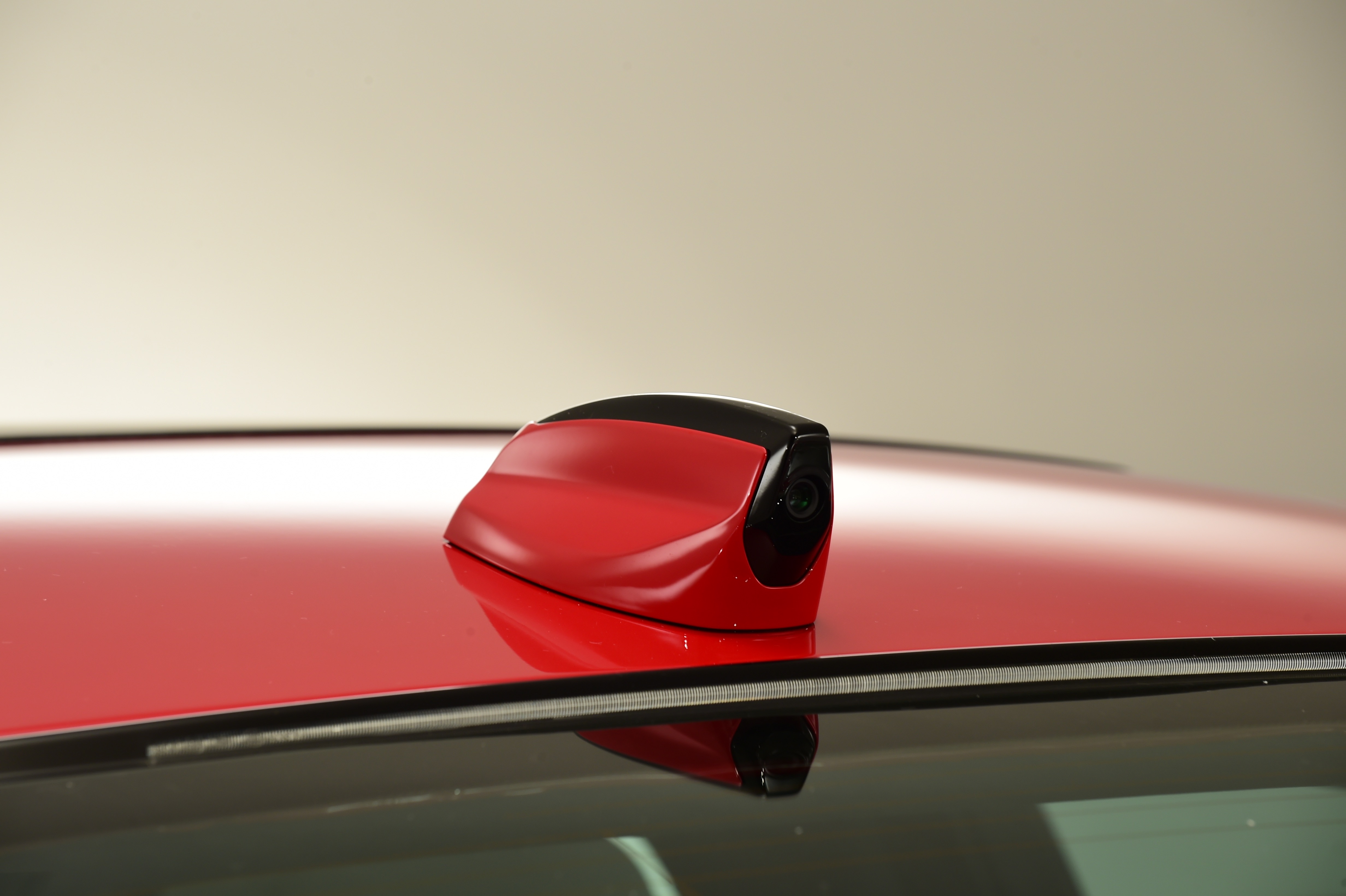 2019 Jaguar XE - roof