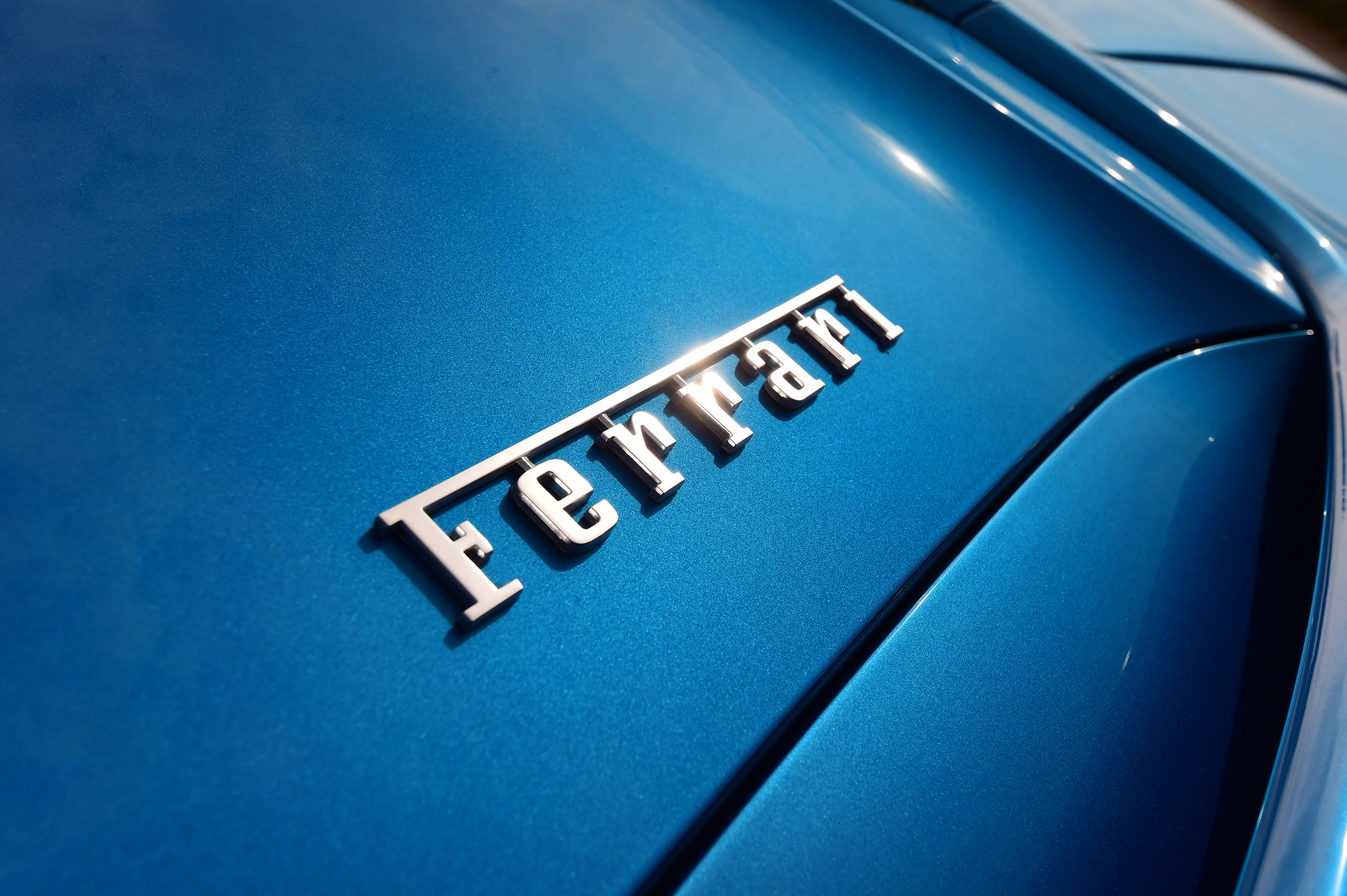 Ferrari 488 Spider convertible badge